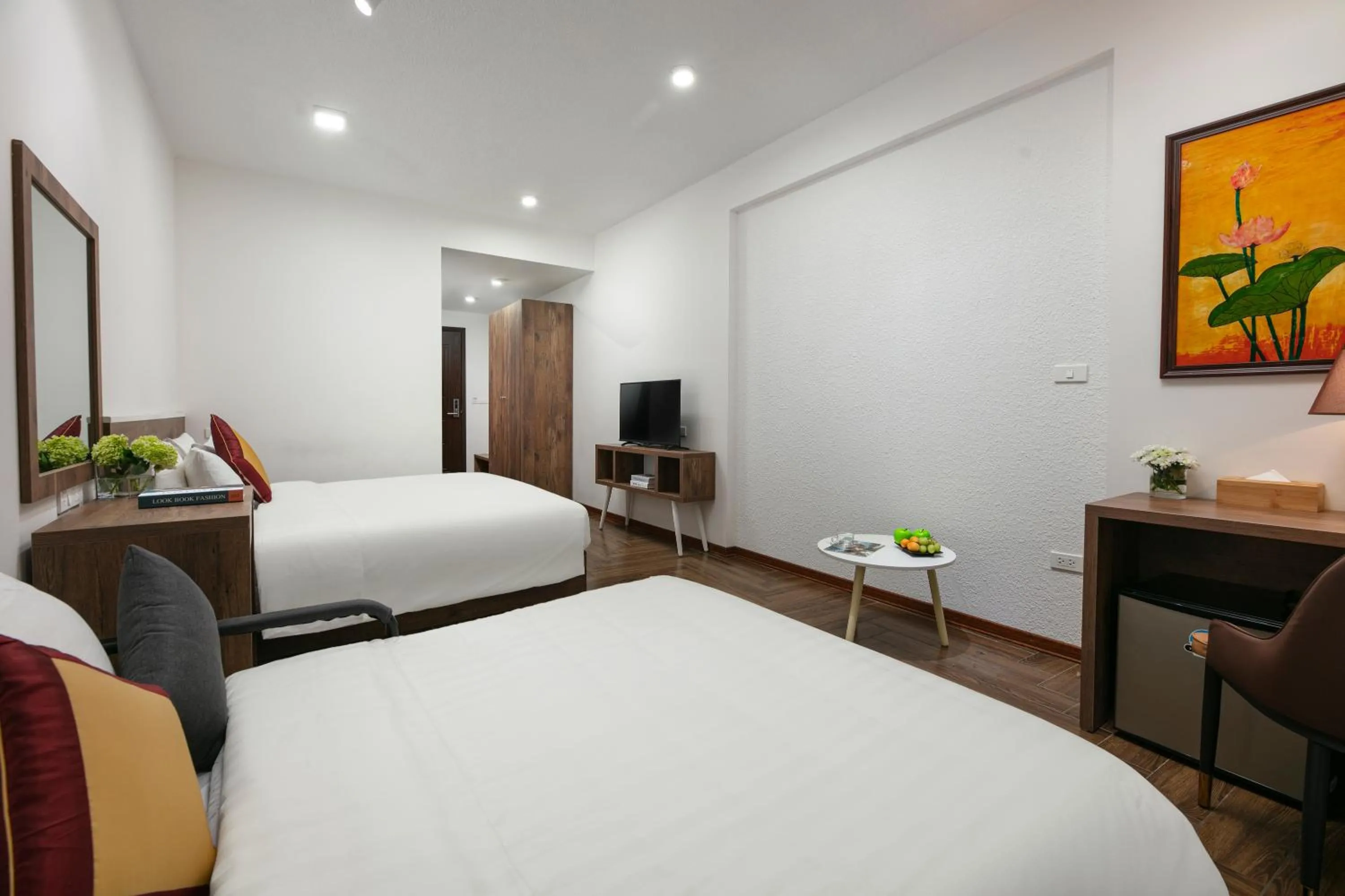 TV and multimedia, Bed in Hanoi Saga Hotel