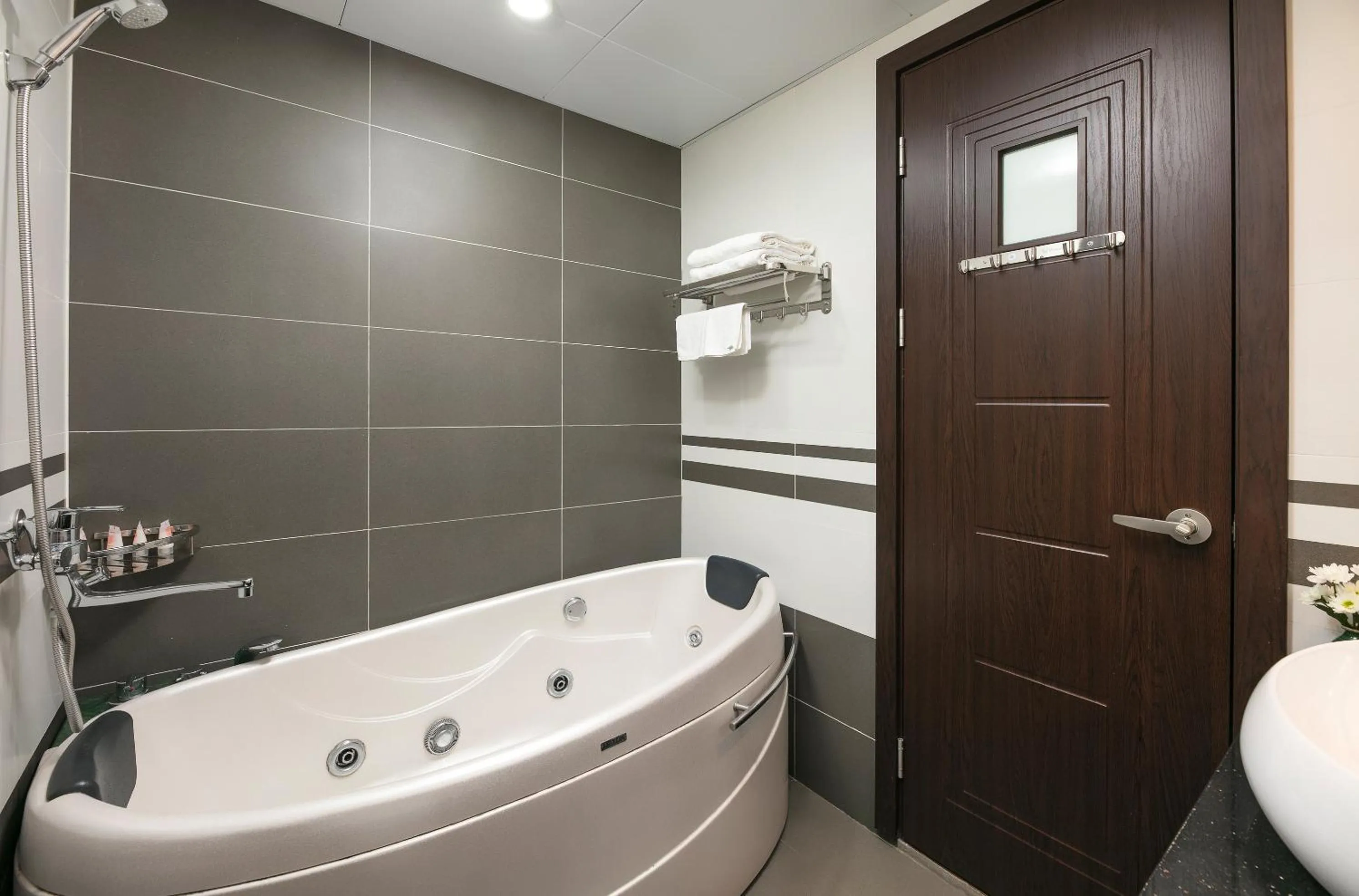 Hot Tub in Hanoi Saga Hotel