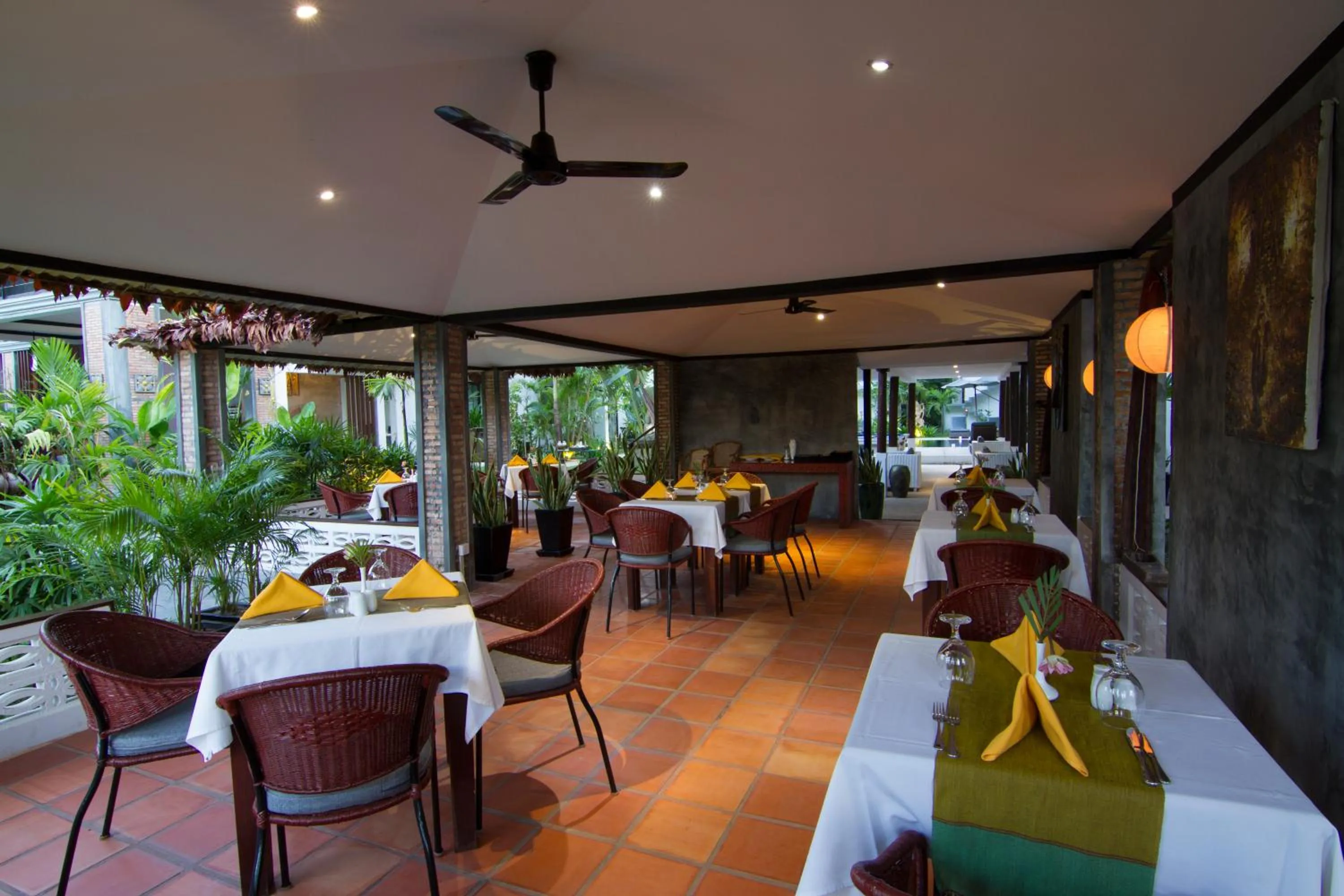 Restaurant/places to eat in Apsara Greenland Boutique Villa & Resort