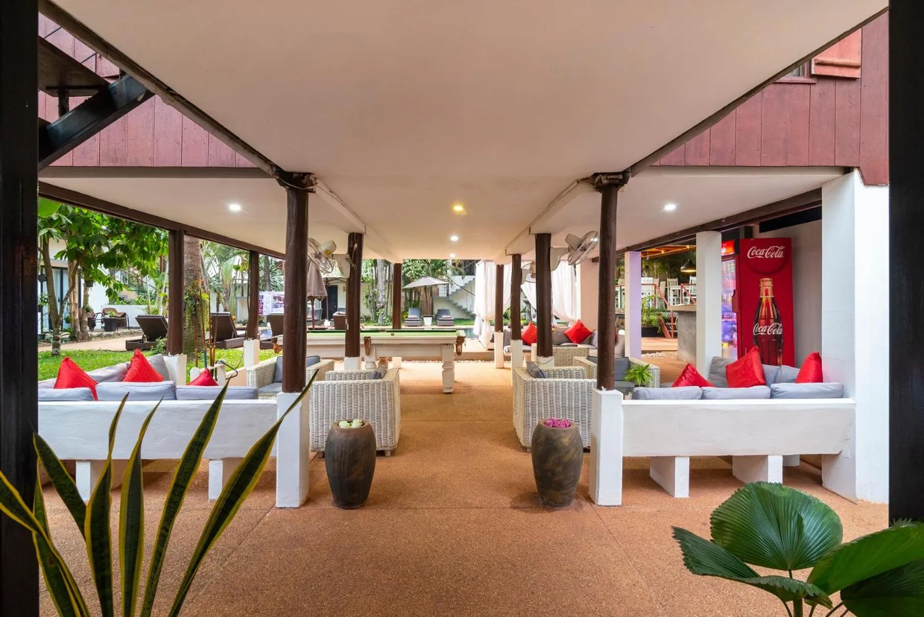 Restaurant/places to eat in Apsara Greenland Boutique Villa & Resort