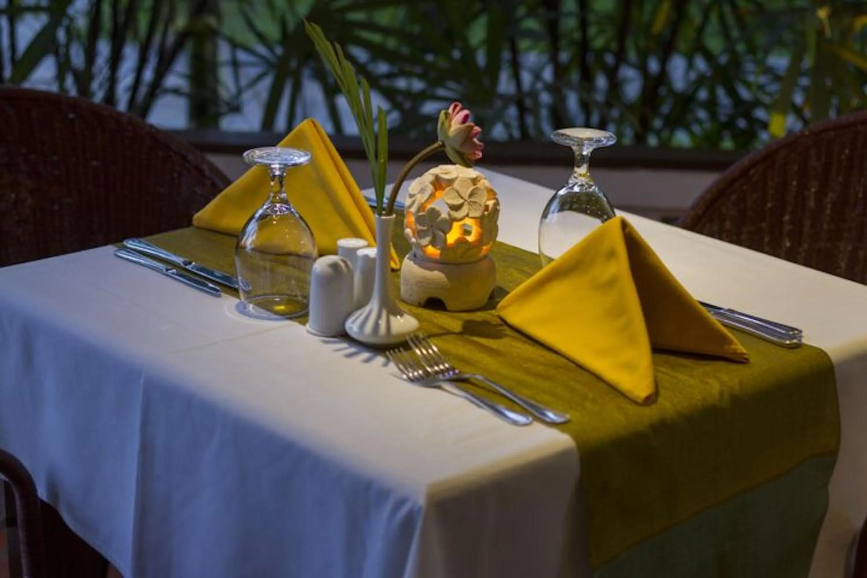 Restaurant/places to eat in Apsara Greenland Boutique Villa & Resort