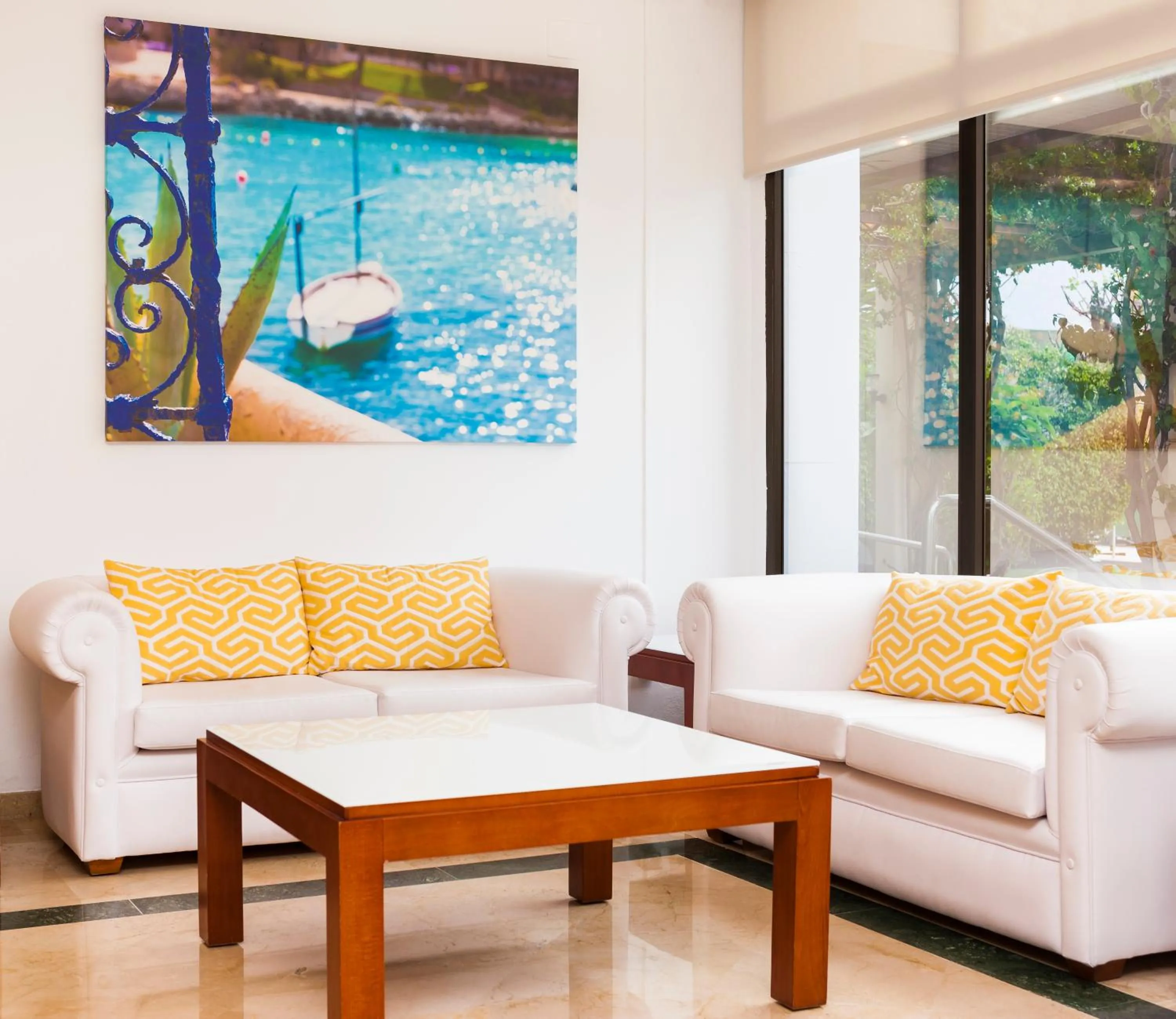 Lobby or reception in Globales Pionero