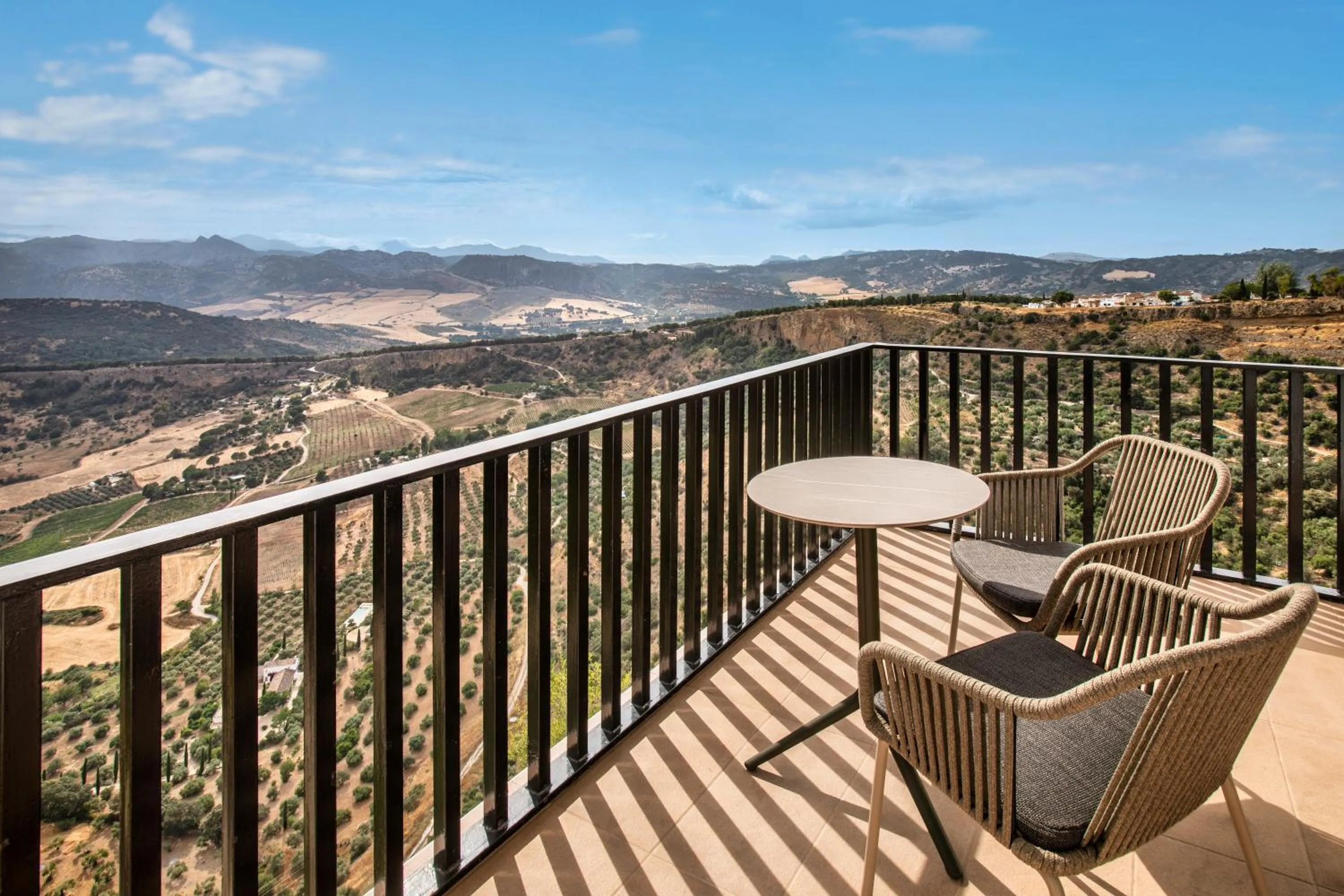 Day in Catalonia Reina Victoria