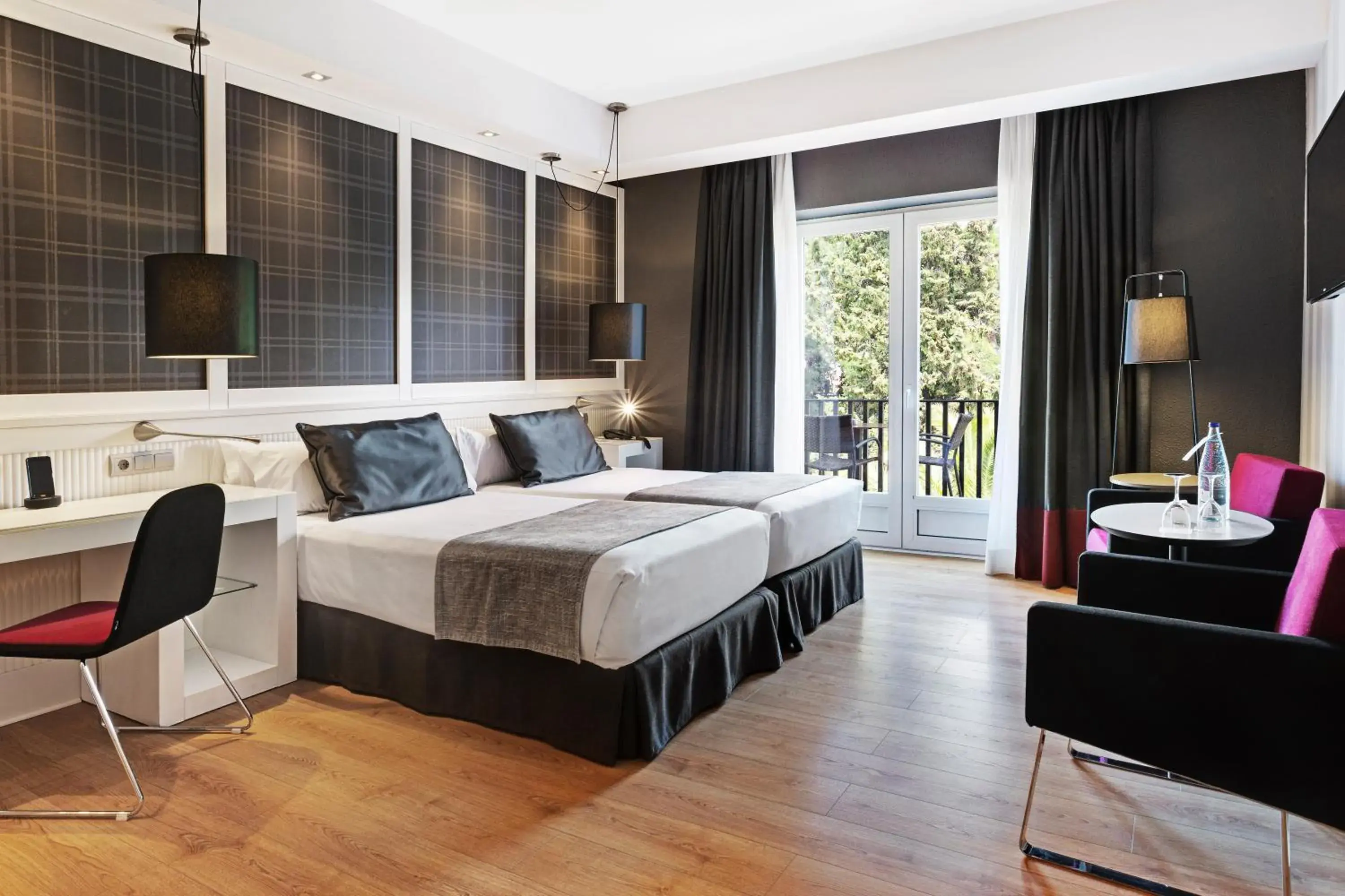 Double Room with Terrace in Catalonia Reina Victoria Double Room with Terrace in Catalonia Reina Victoria