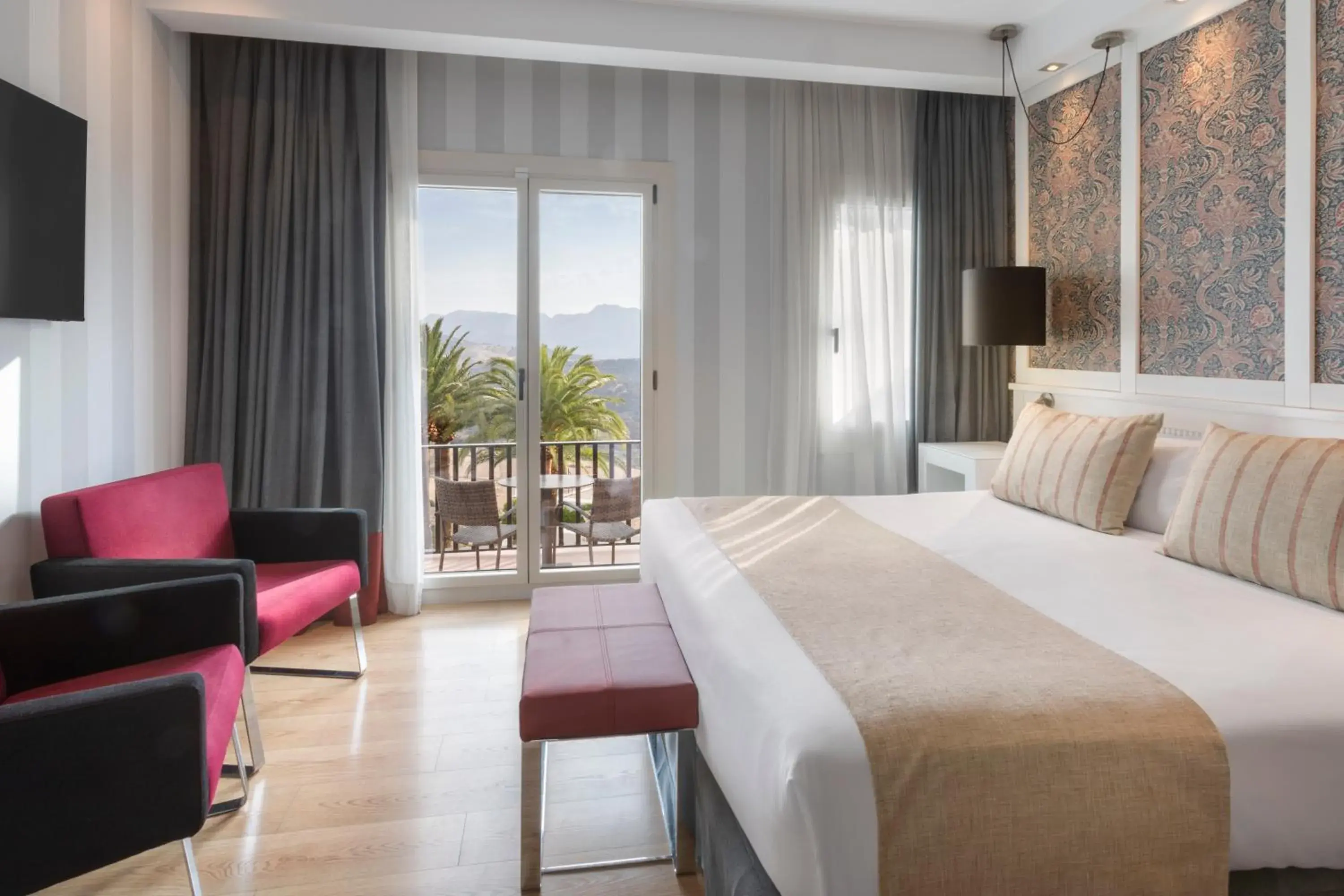 Superior Double Room with Terrace in Catalonia Reina Victoria Superior Double Room with Terrace in Catalonia Reina Victoria