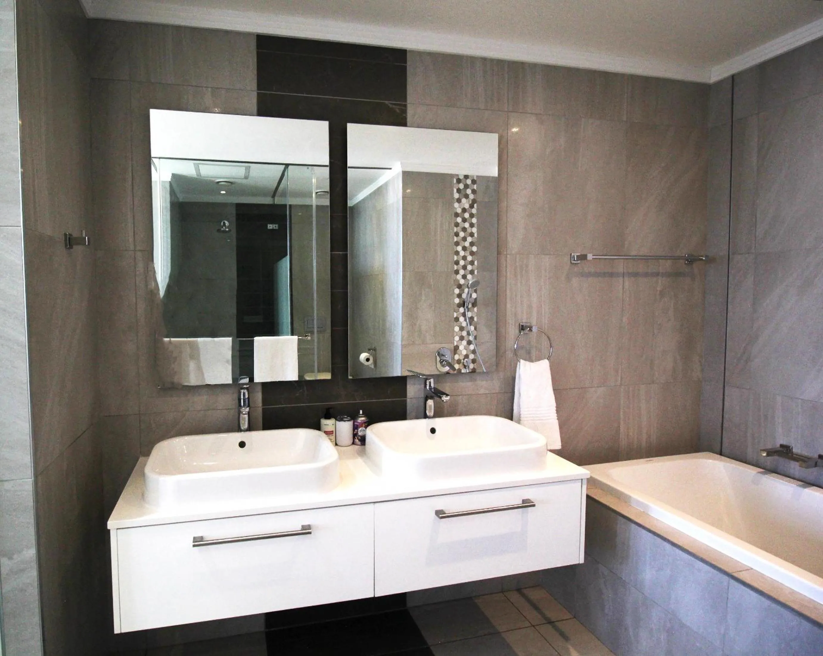 Bath in CGRSA Apartments Sandton