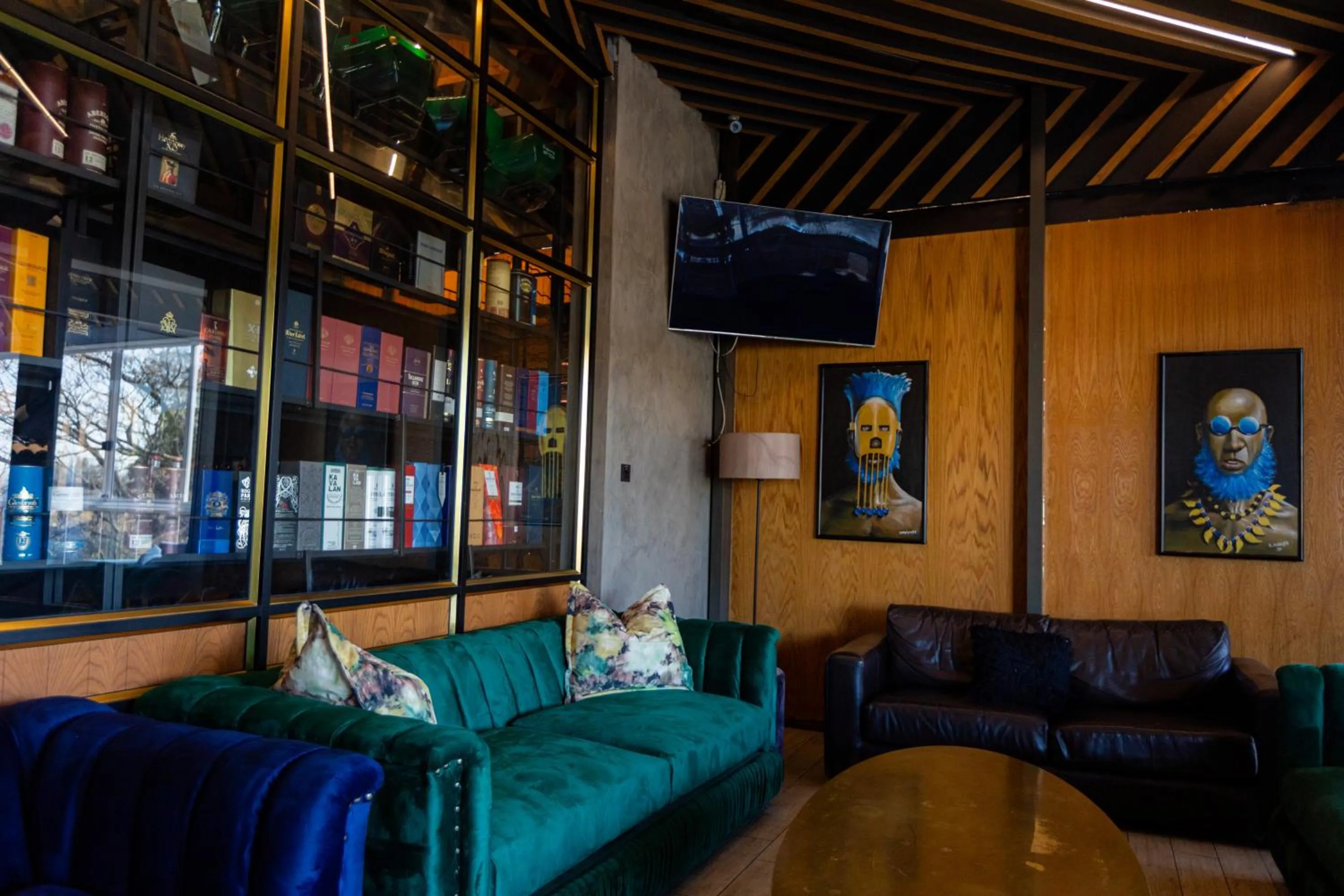 Restaurant/places to eat in CGRSA Apartments Sandton