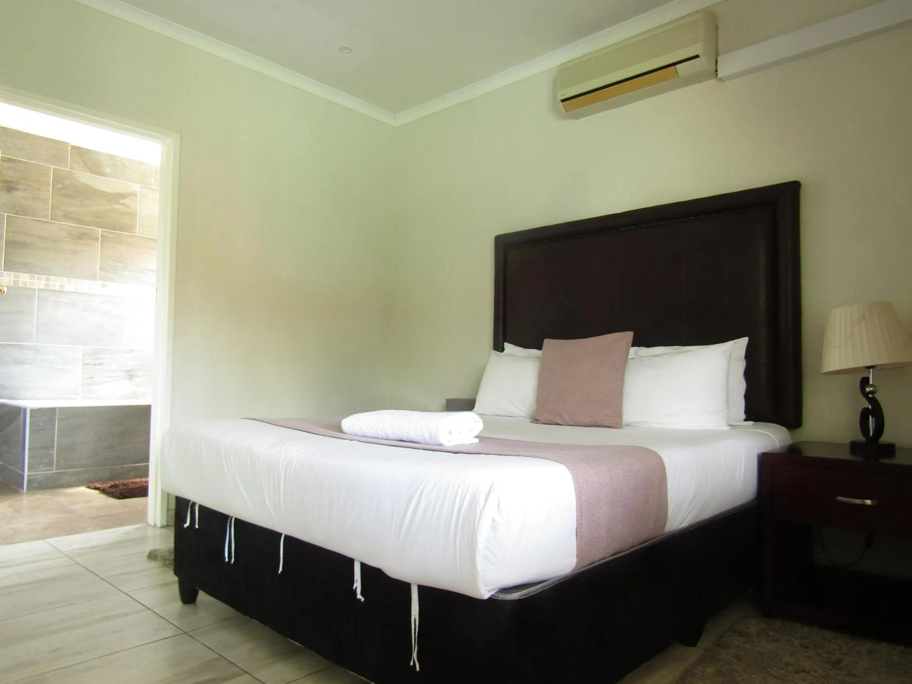 Bed in Haithoms Guesthouse