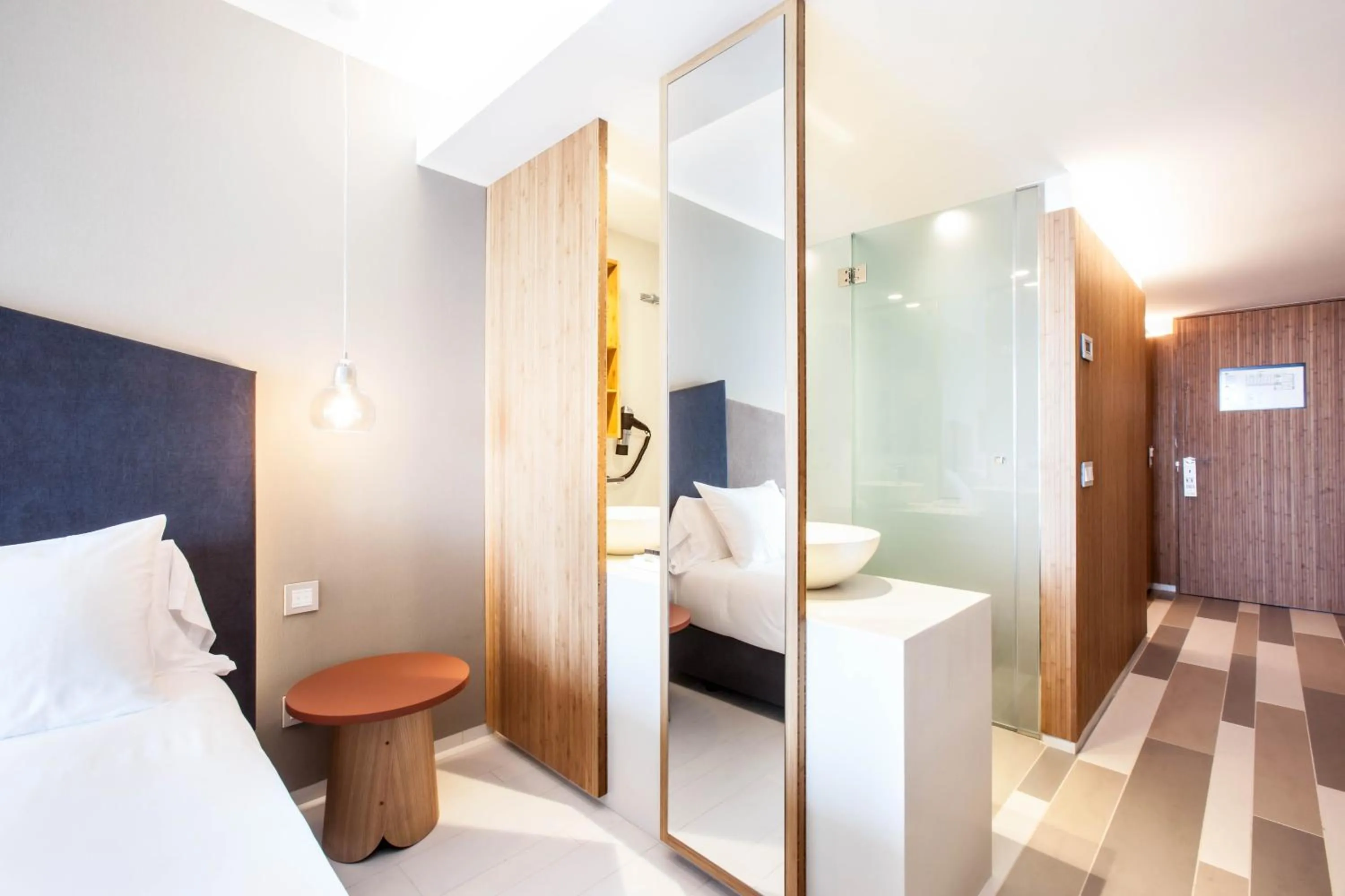 Decorative detail, Bed in Ocean Drive Talamanca