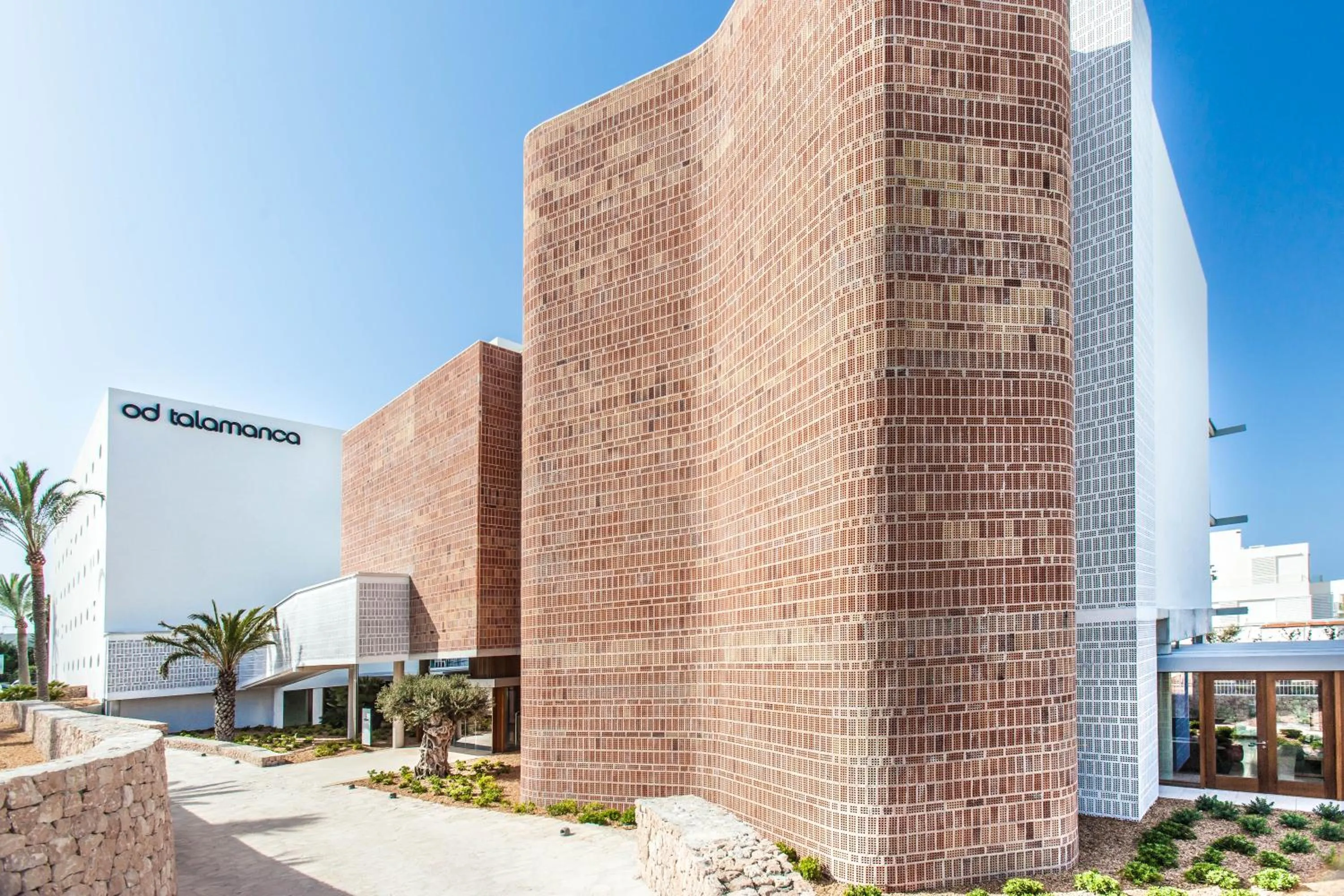 Facade/entrance in Ocean Drive Talamanca