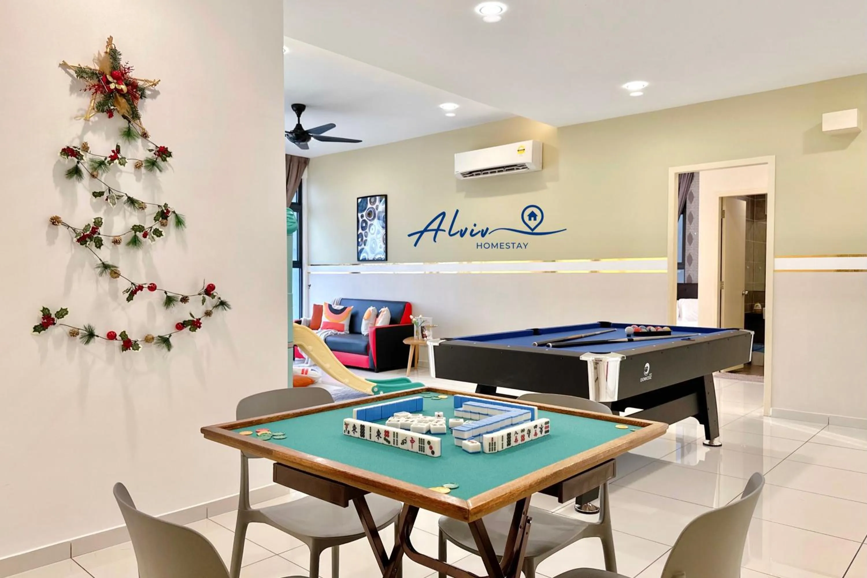 Evening entertainment in Atlantis Melaka I 5-11pax I 5min JonkerSt By Alviv Management