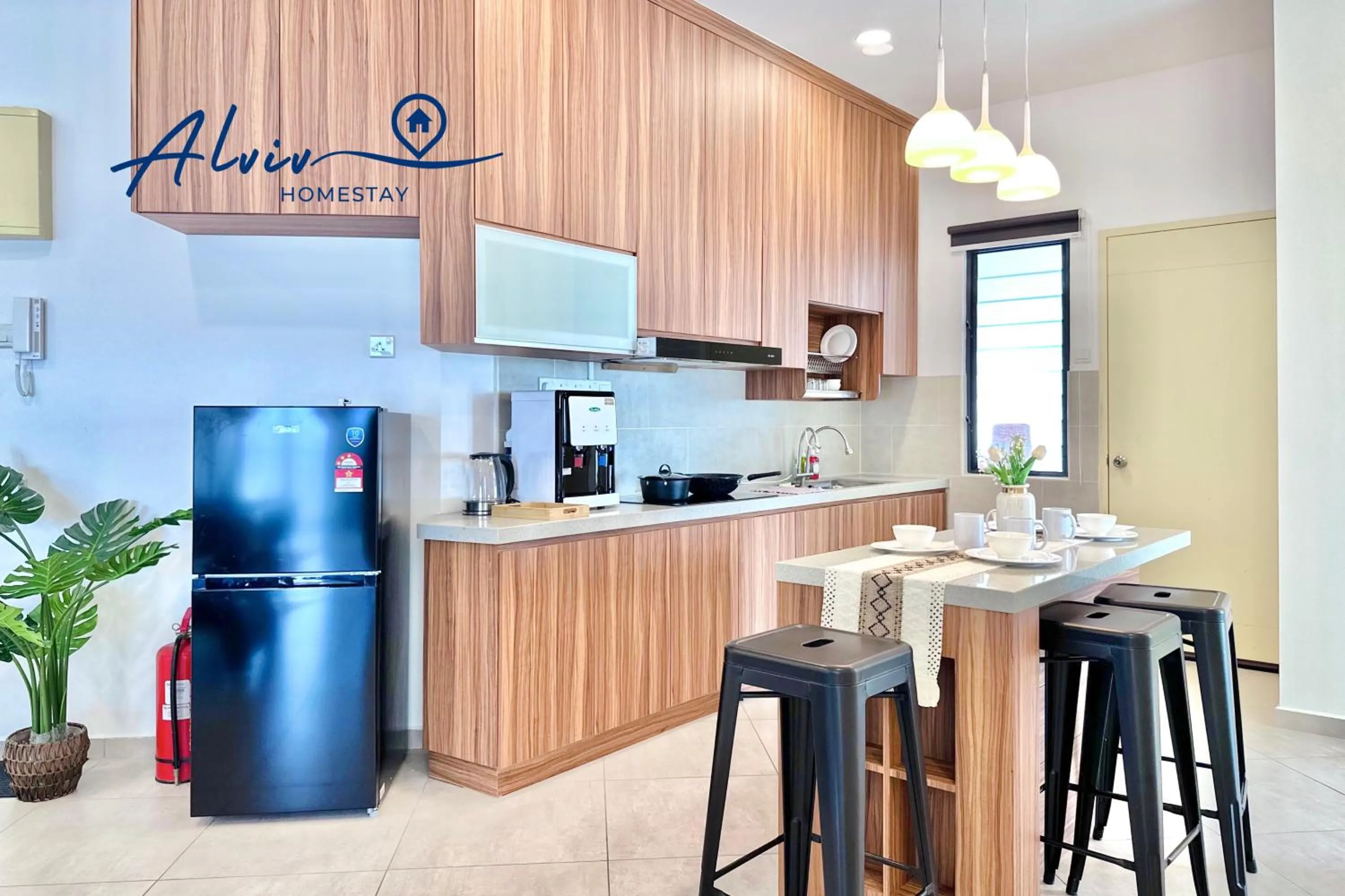 Dining area in Atlantis Melaka I 5-11pax I 5min JonkerSt By Alviv Management