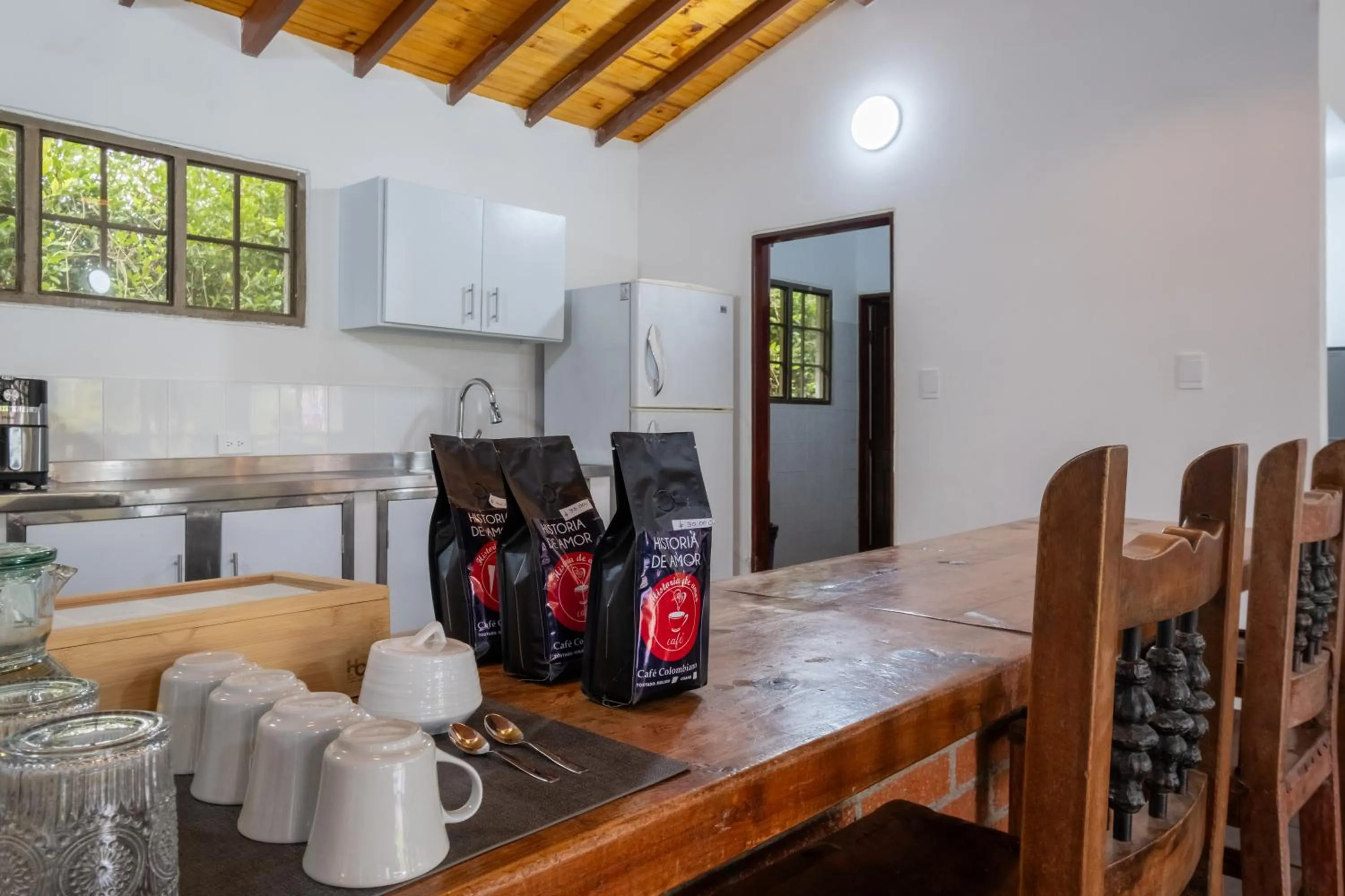 Coffee/tea facilities in Hotel Chalet La Sofia by Majuva
