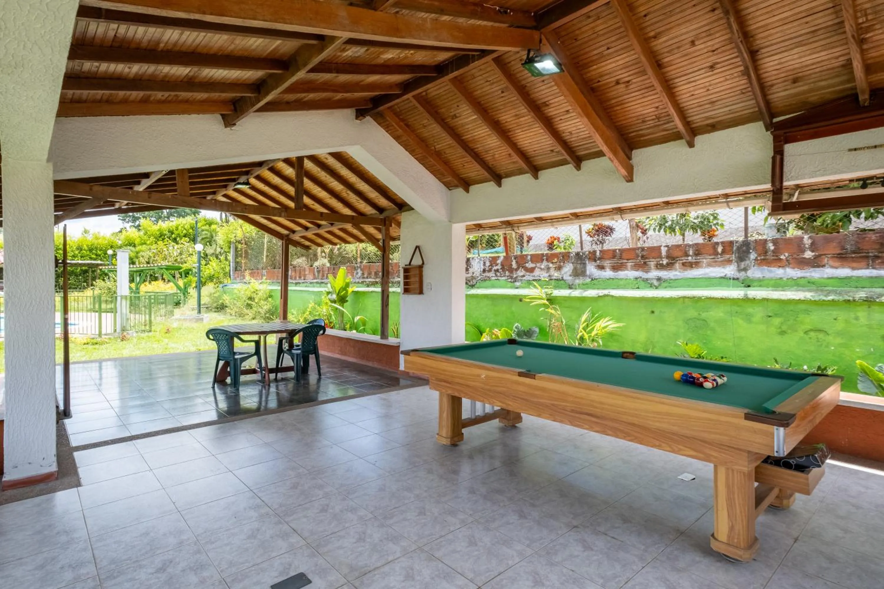 Billiard in Hotel Chalet La Sofia by Majuva