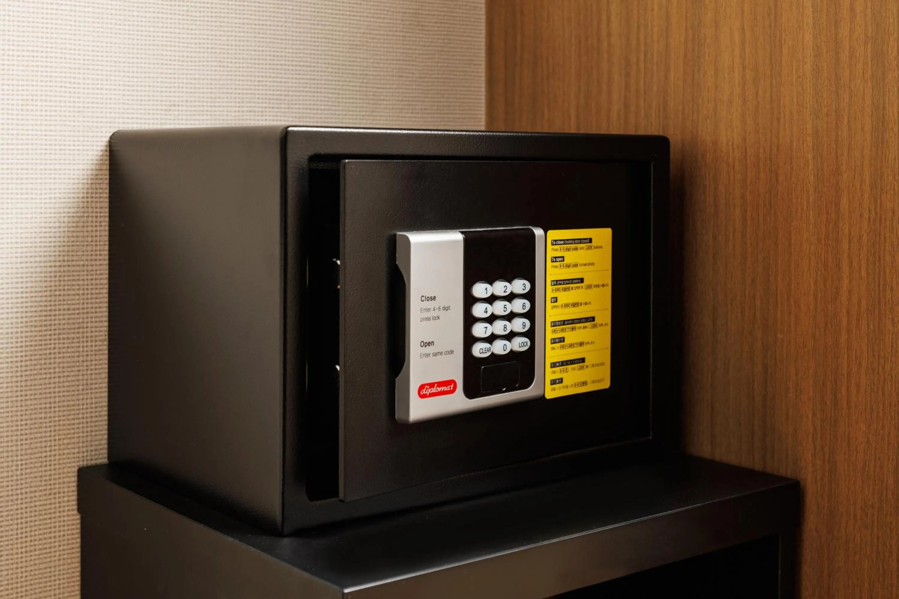 safe in JR-East Hotel Mets Shibuya