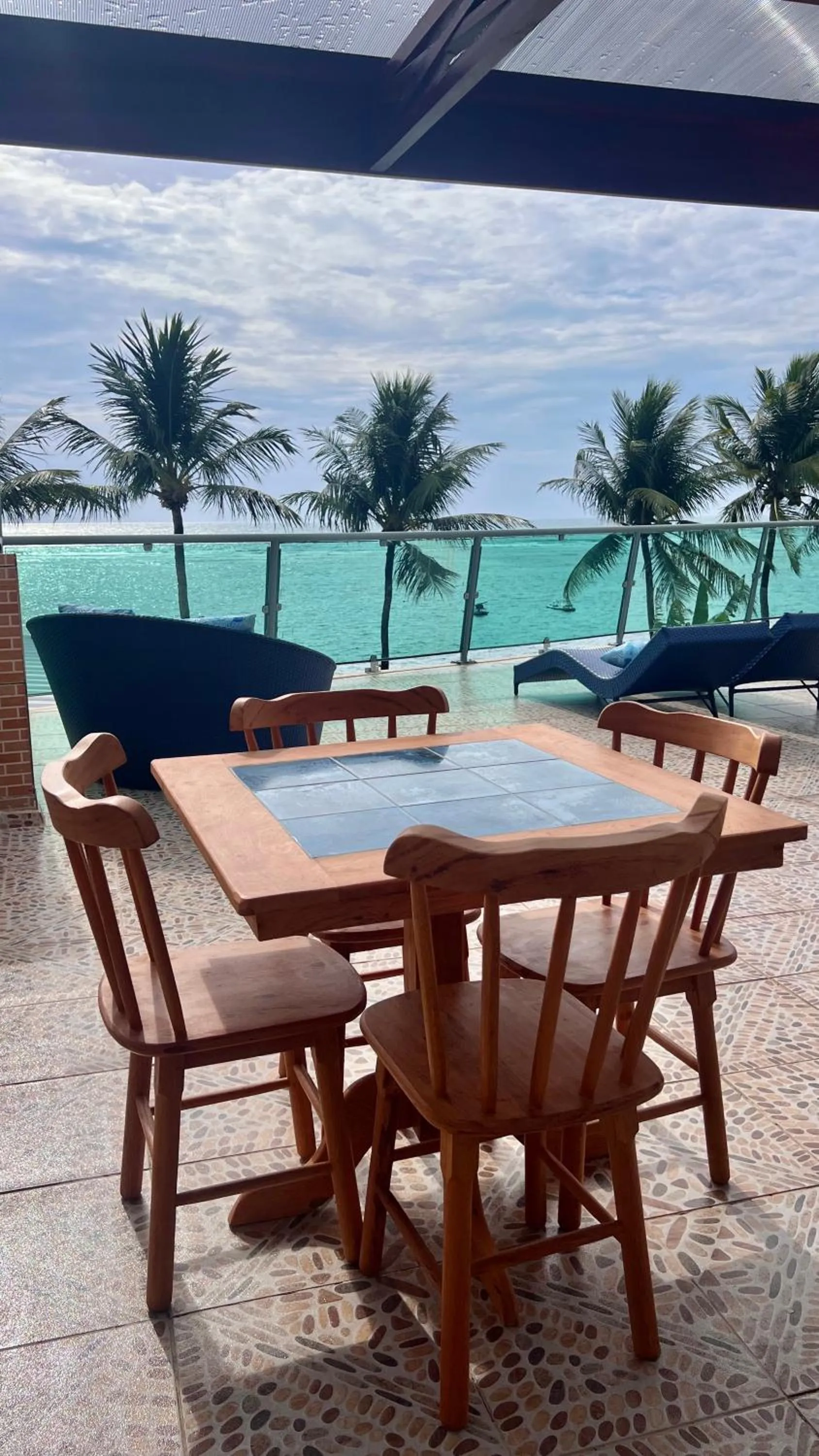 Pousada Mali em frente as Piscinas Naturais