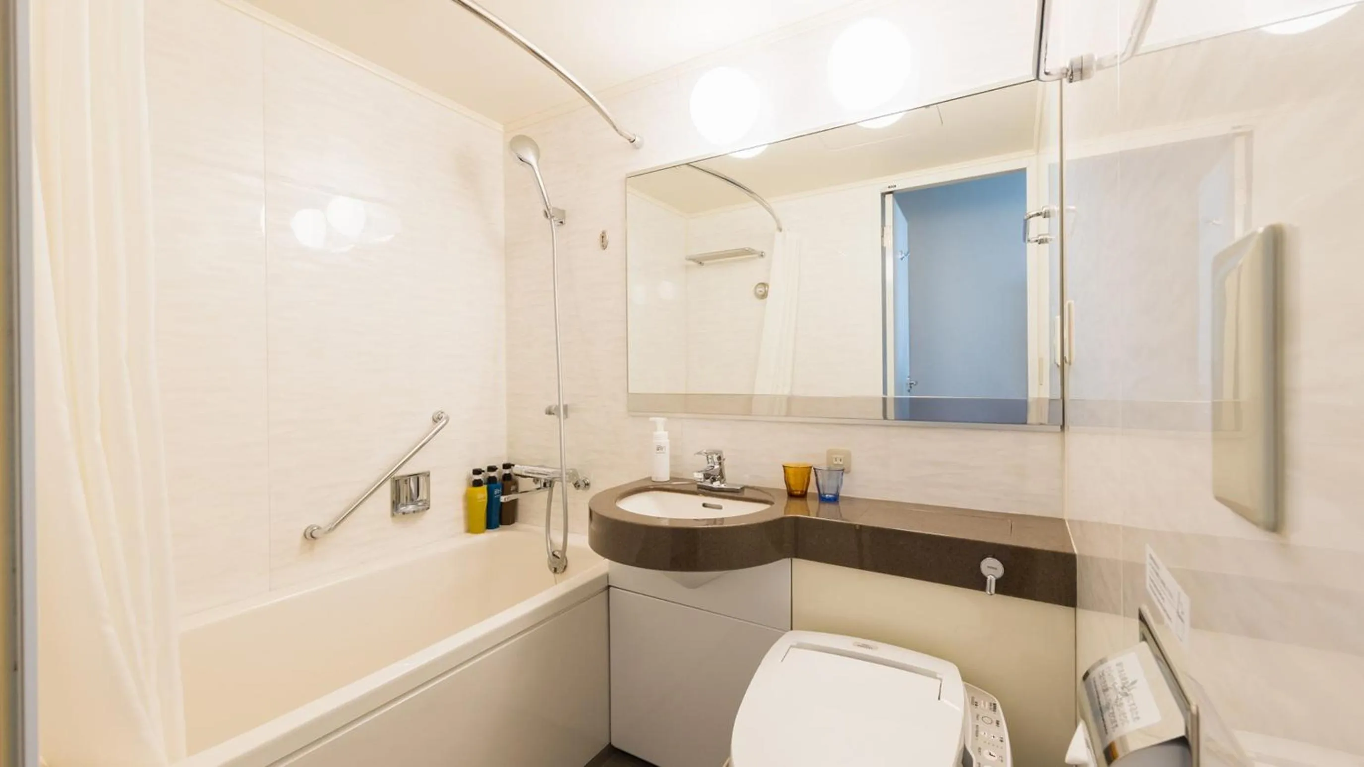 JR-East Hotel Mets Mejiro