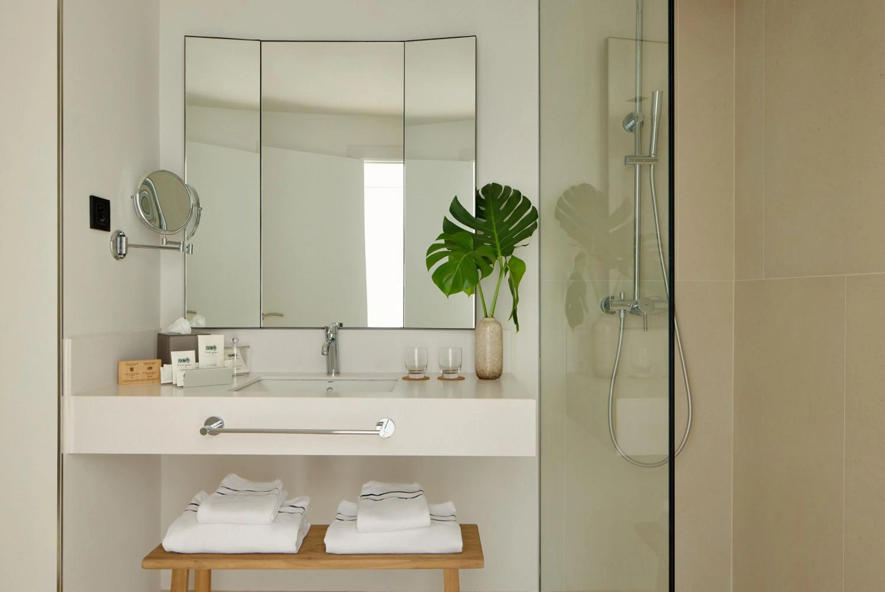 Bathroom in Meliá Lloret de Mar