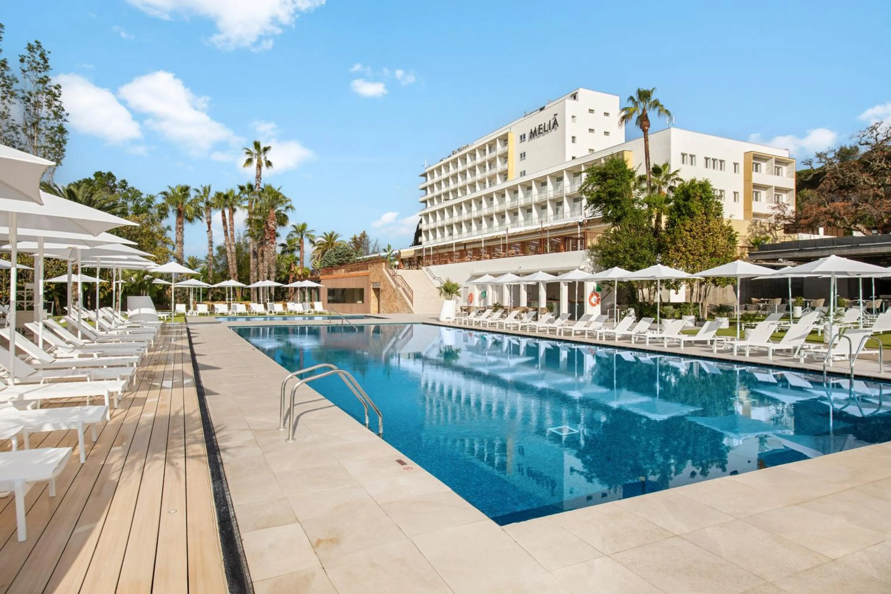 Swimming pool in Meliá Lloret de Mar