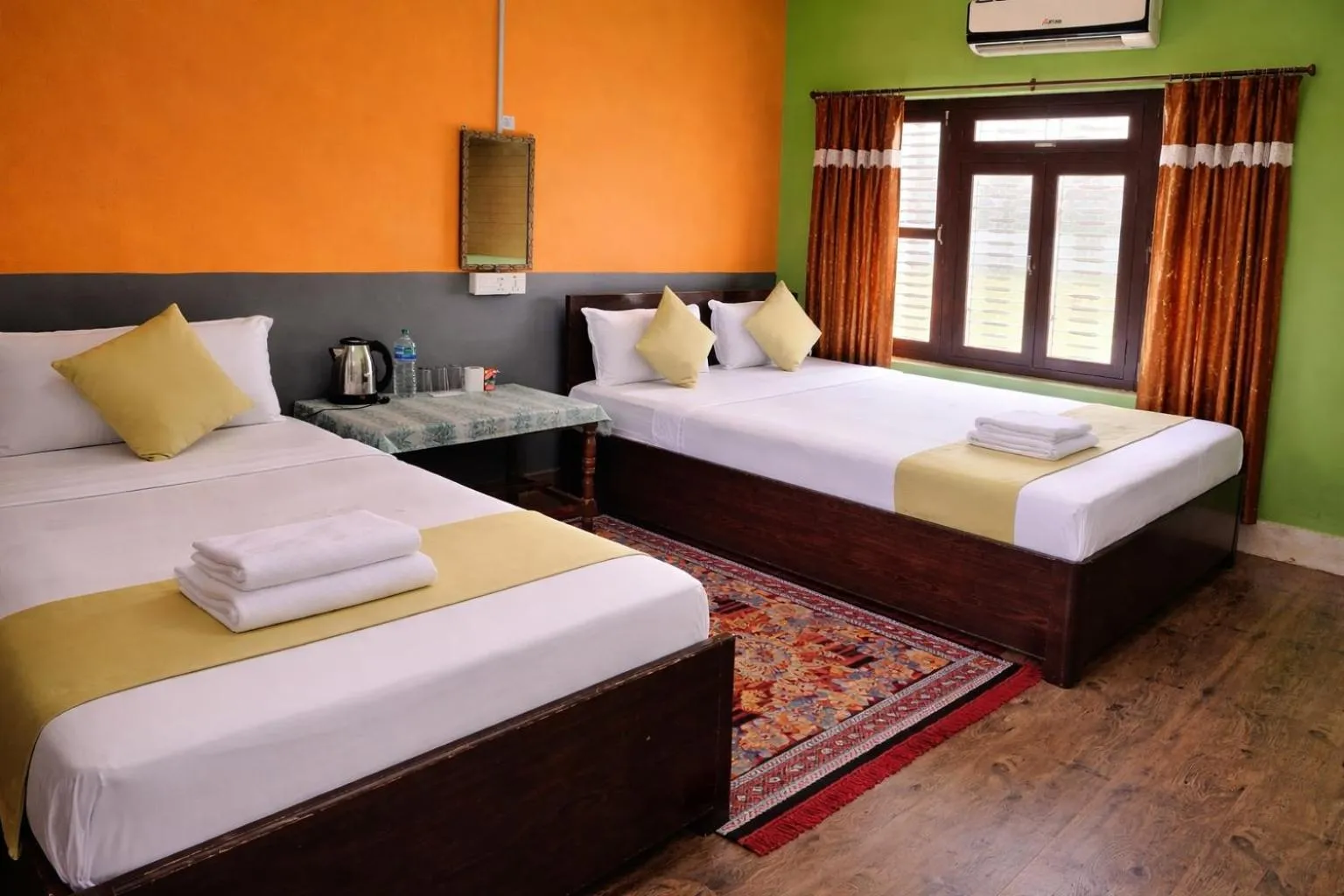 Bed in Hotel Butterfly - Peaceful Garden for Nature Lovers