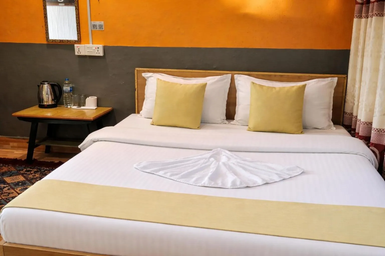 Bed in Hotel Butterfly - Peaceful Garden for Nature Lovers