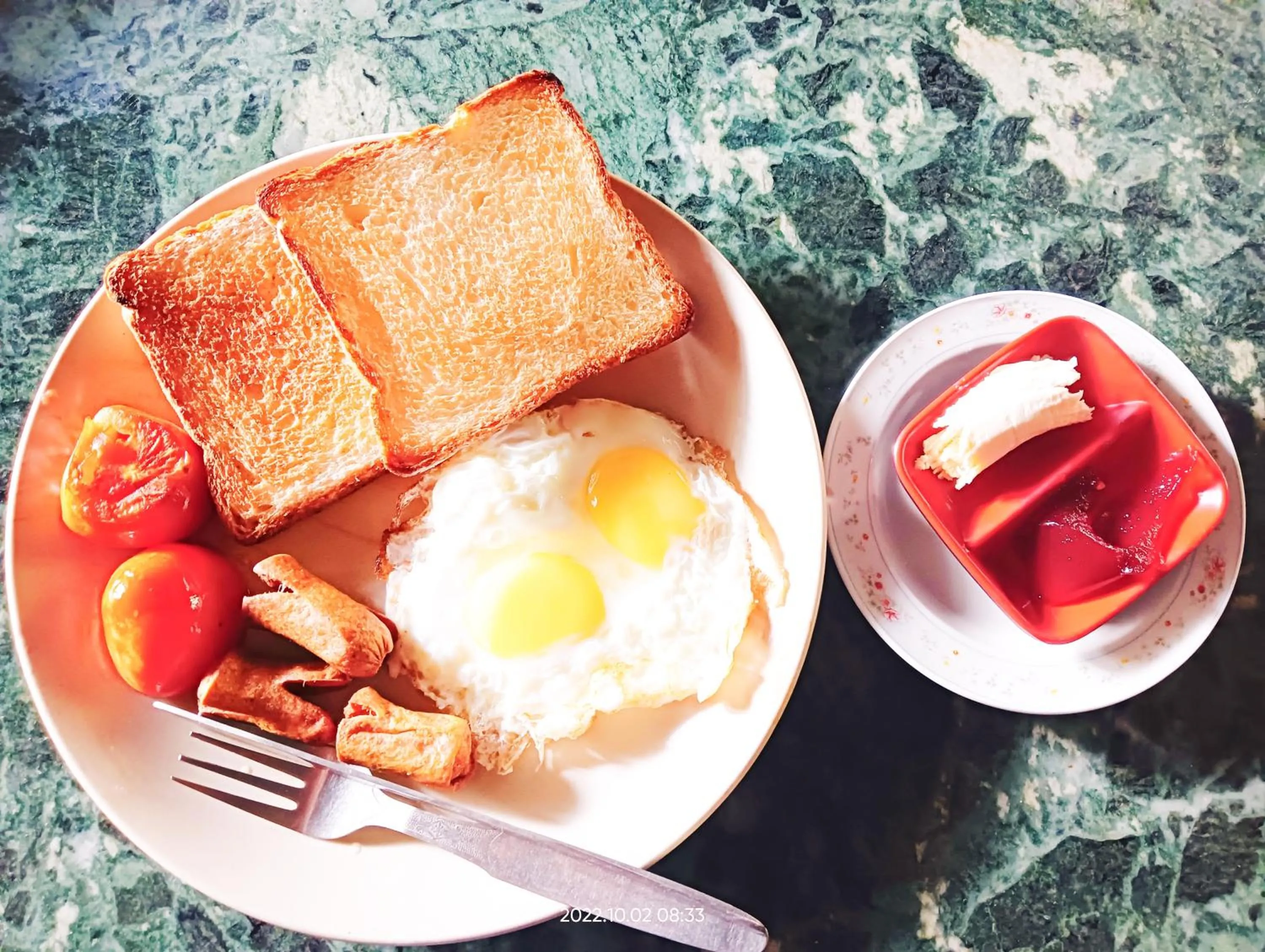 Breakfast in Hotel Butterfly - Peaceful Garden for Nature Lovers