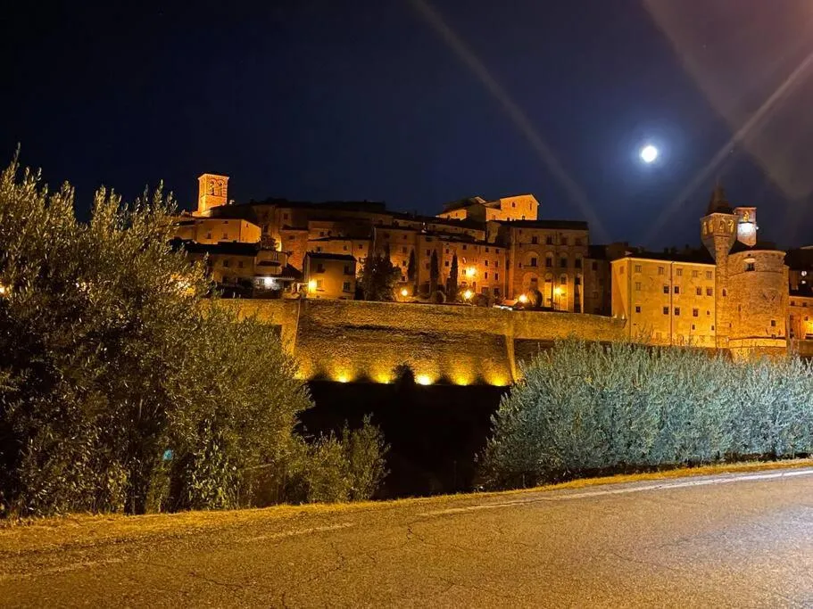 Tuscan Escape Luxury 2 bedroom apartment with pool