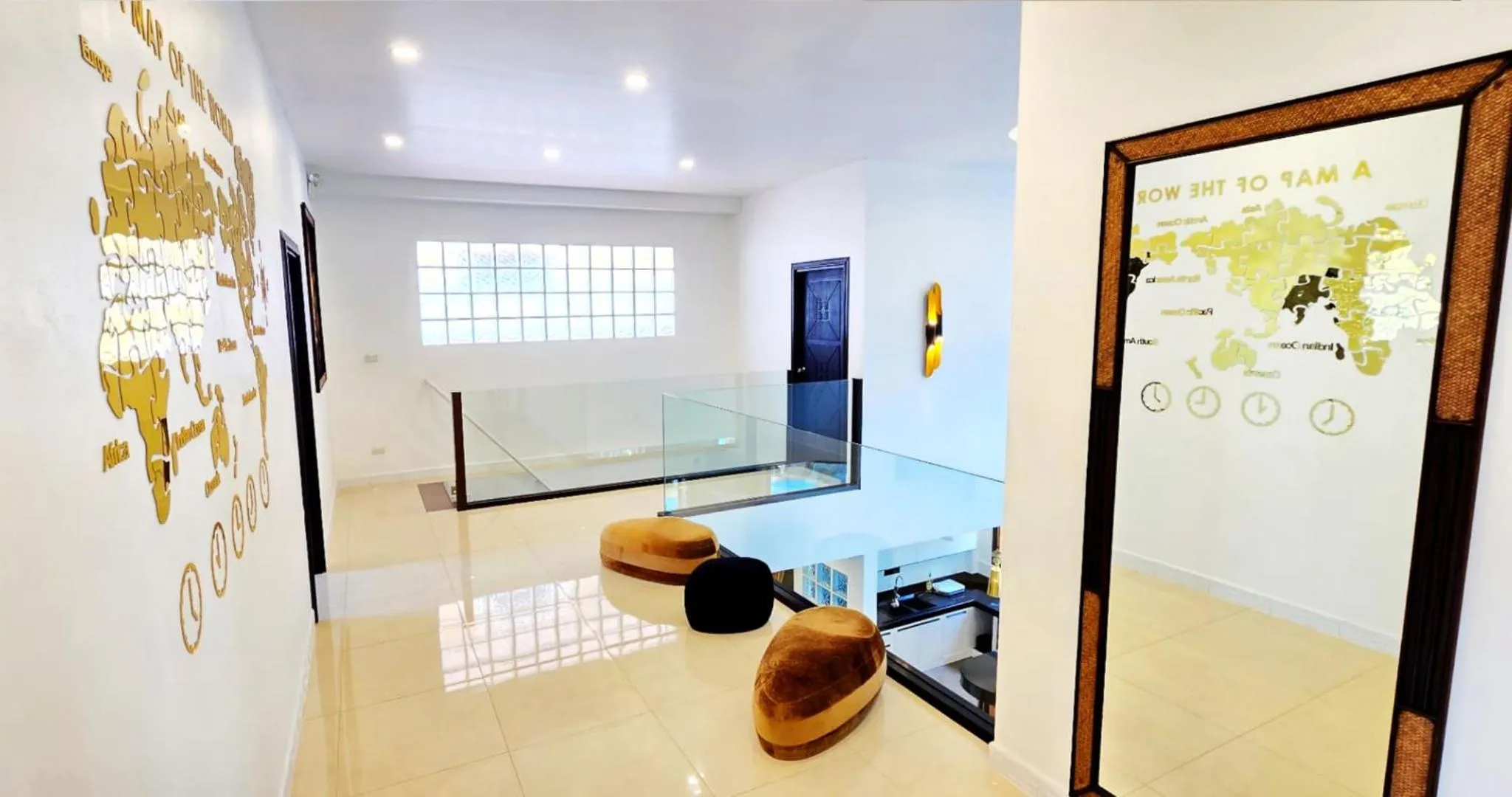 Meeting/conference room in GOLDLAND Luxury Pool Villa Pattaya Walking Street 8 Bedrooms