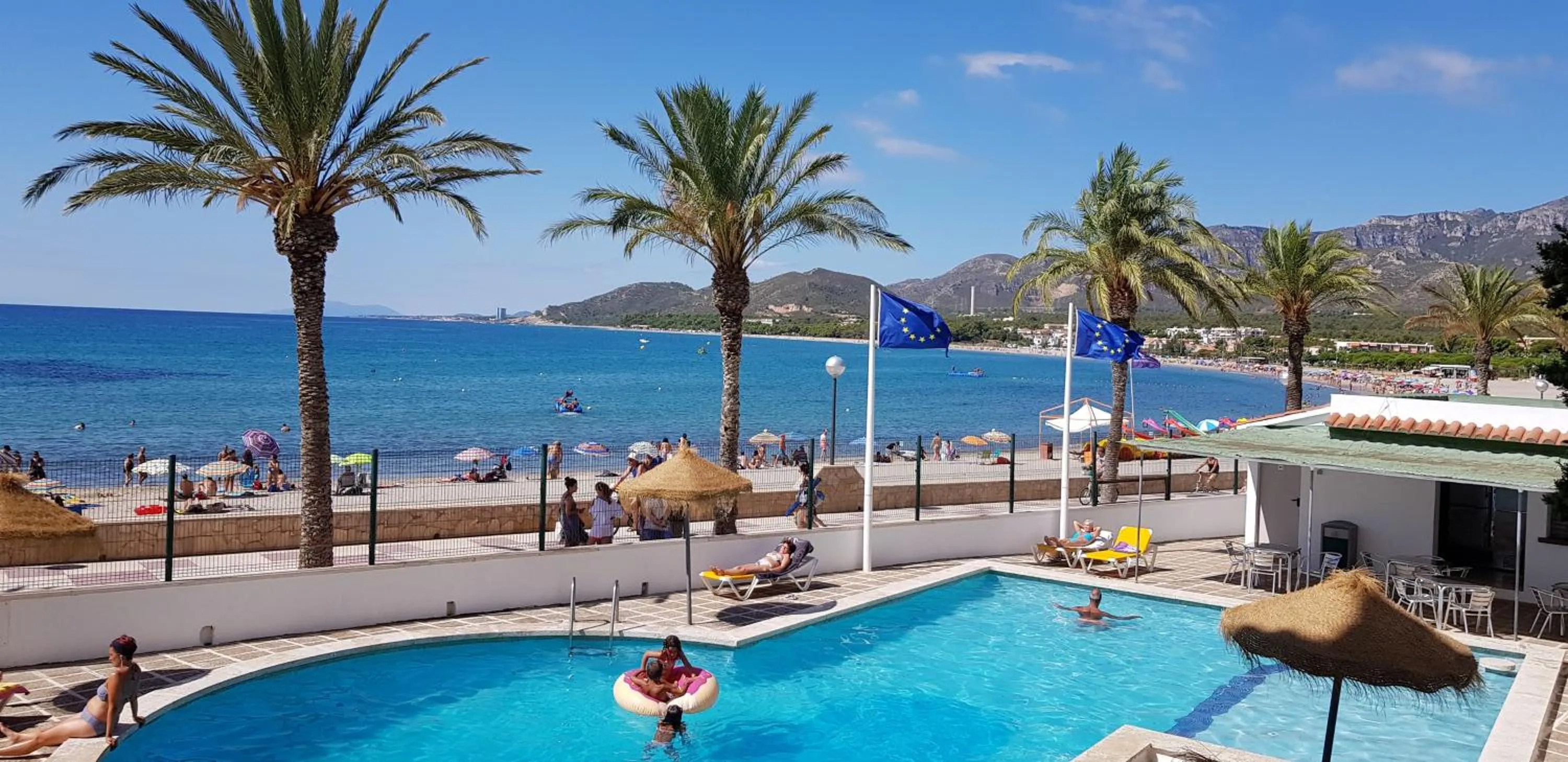 Beach in Medplaya Hotel Vistamar Costa Dorada