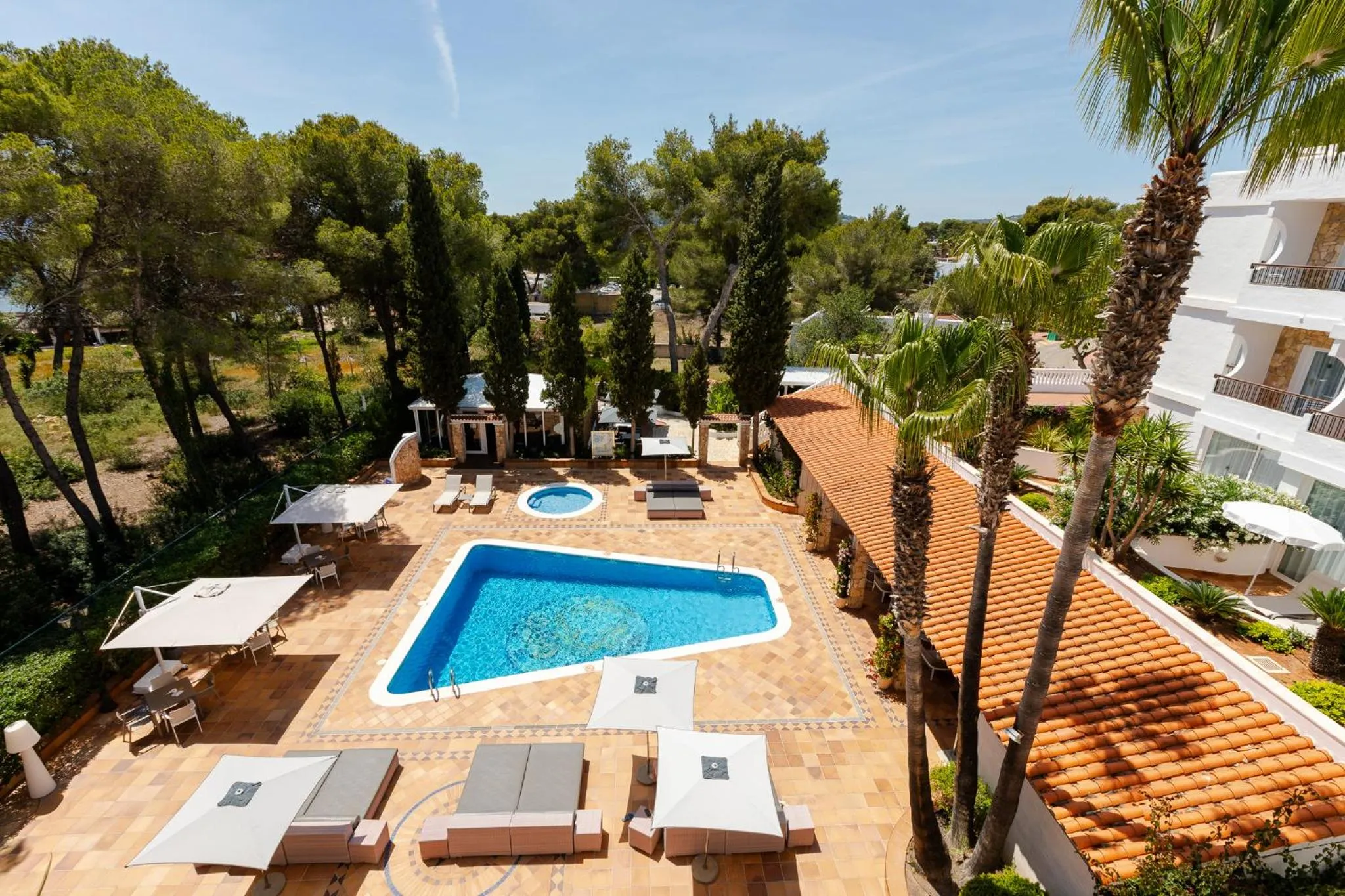 Swimming pool in Suite Hotel S'Argamassa Palace