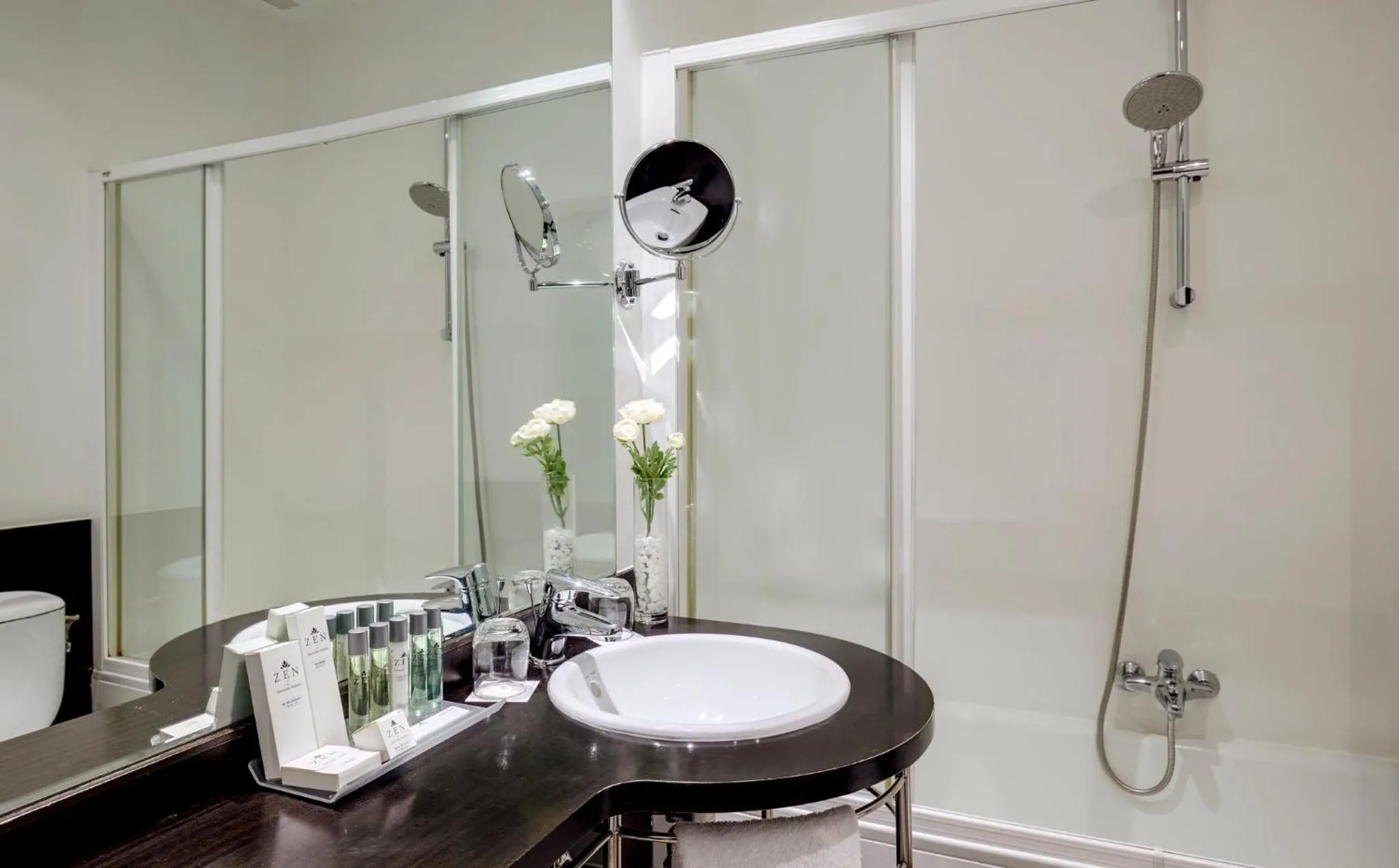 Bathroom in Sercotel Las Torres