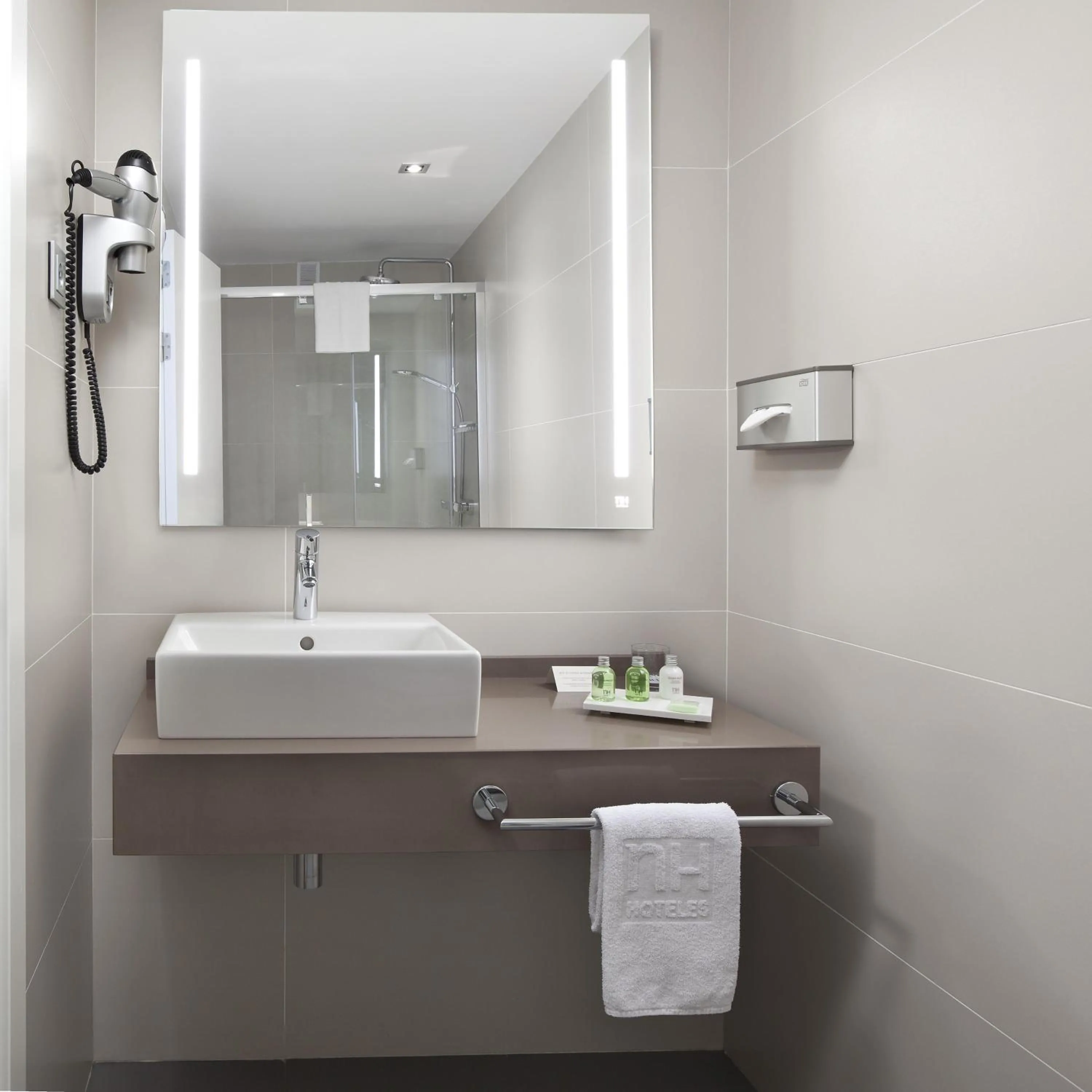 Bedroom in NH Madrid Atocha