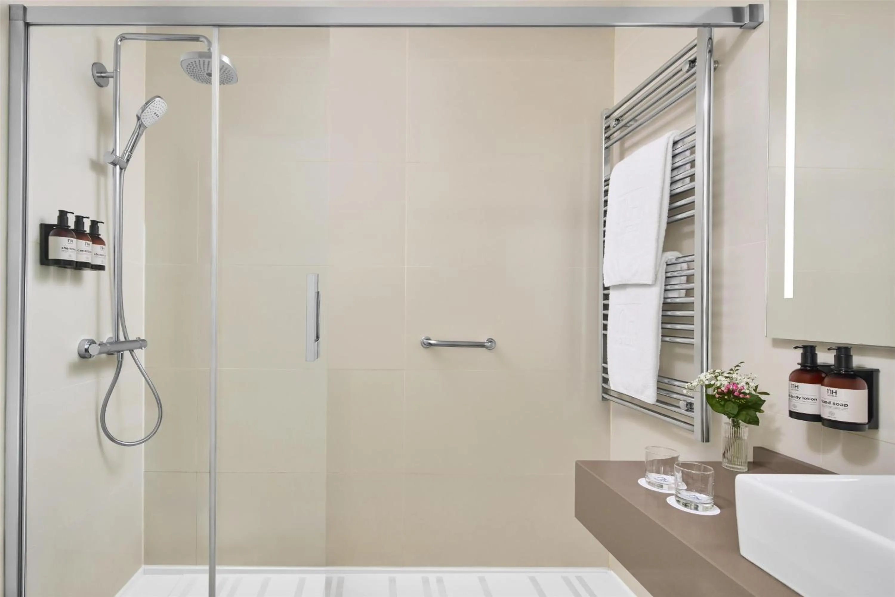 Bedroom in NH Madrid Atocha