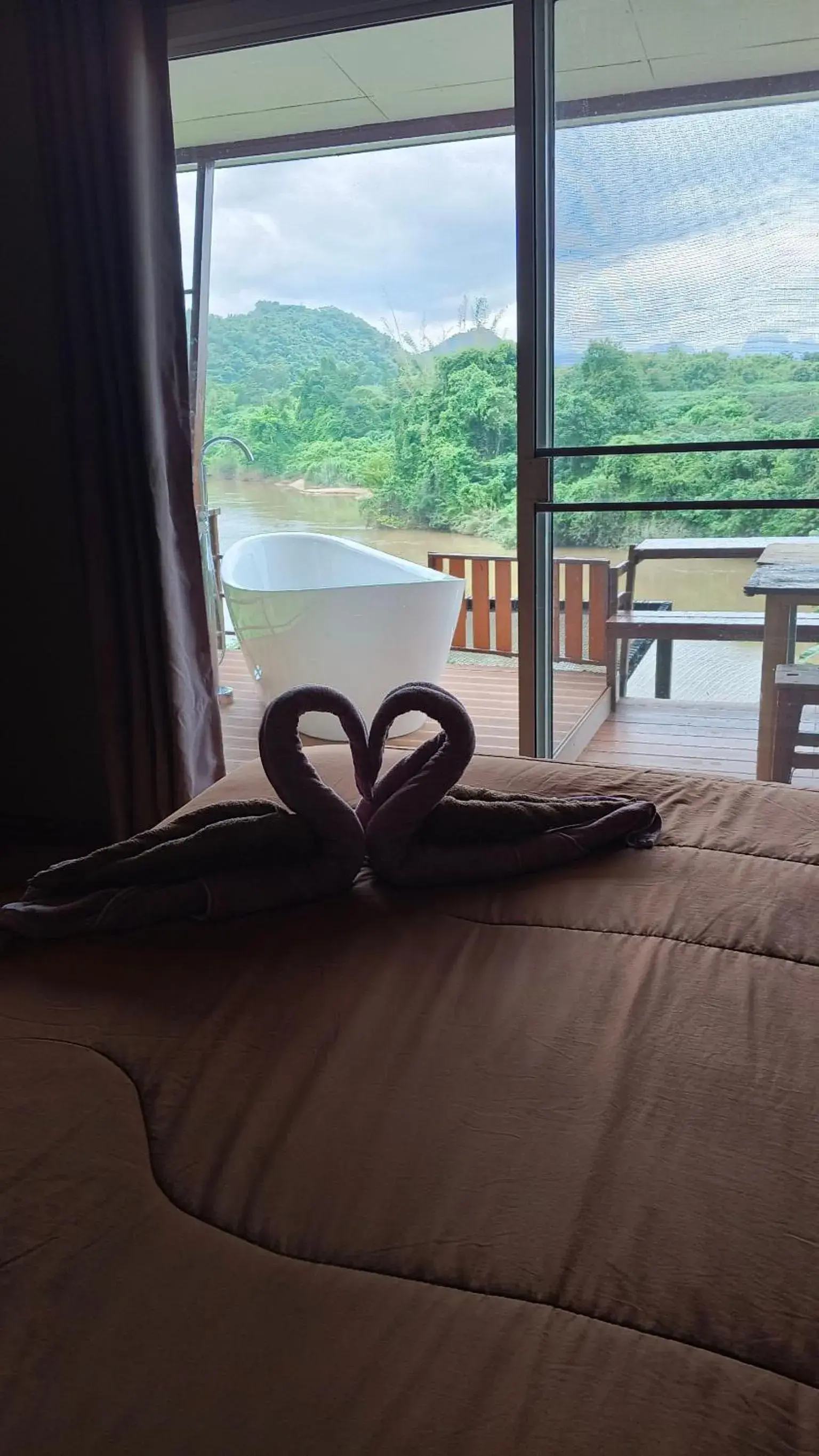 Quadruple Room with Terrace in Kwainoy Riverpark Quadruple Room with Terrace in Kwainoy Riverpark