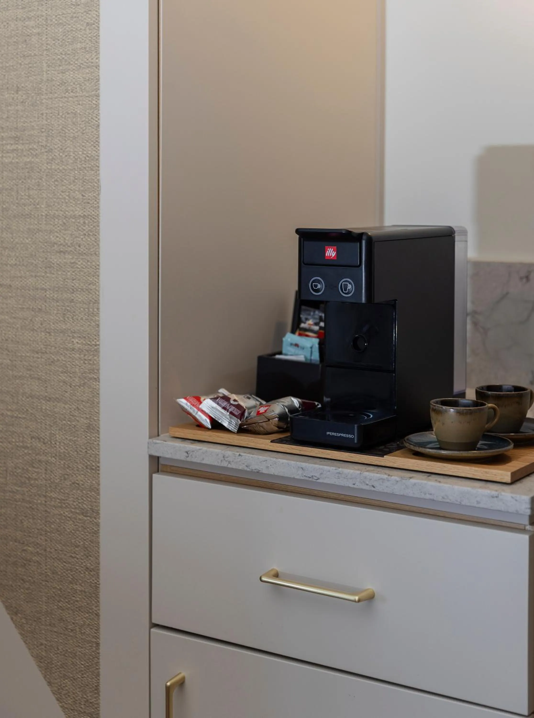 Coffee/tea facilities in King Solomon Hotel Tiberias