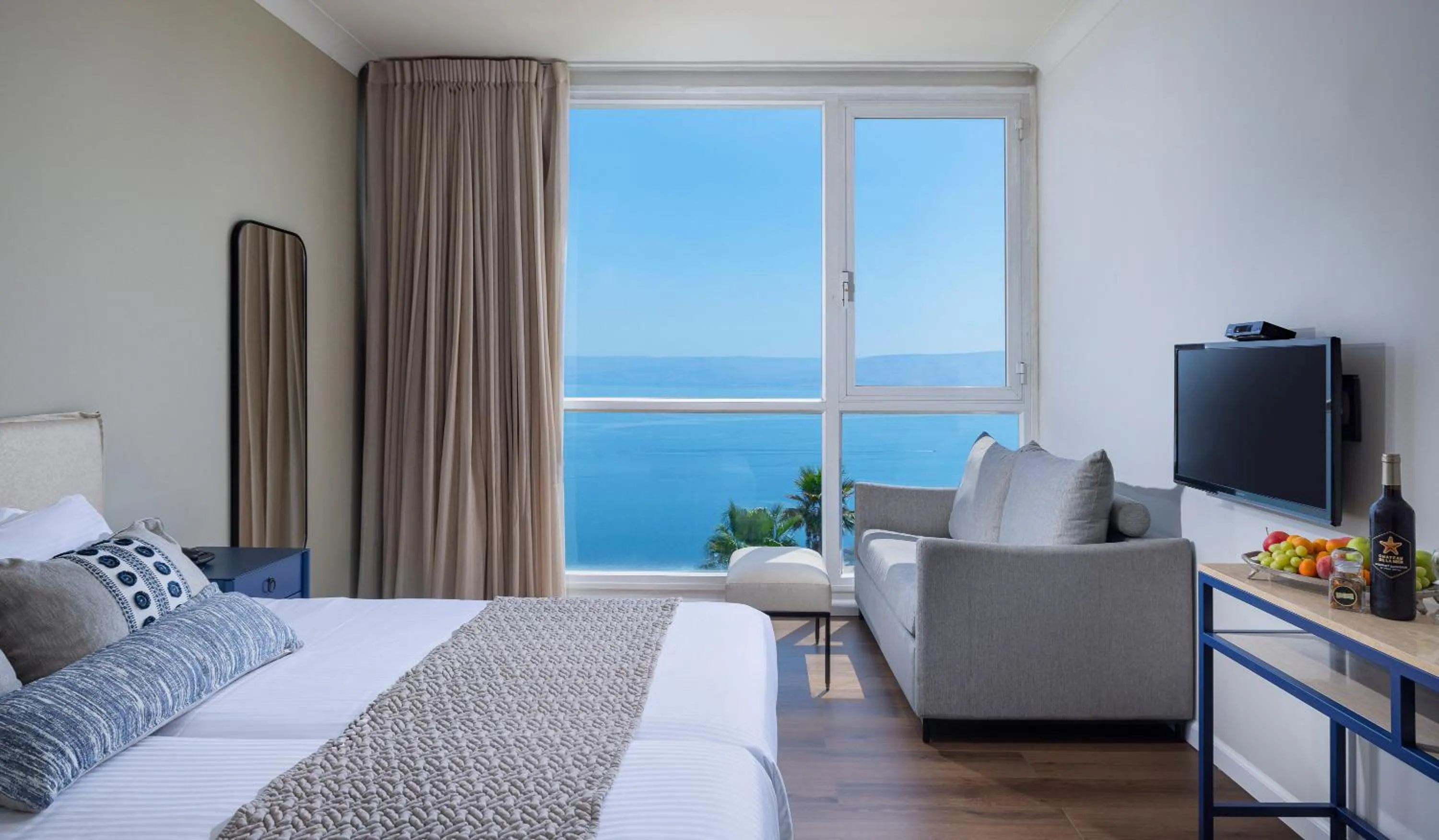 Bed in King Solomon Hotel Tiberias