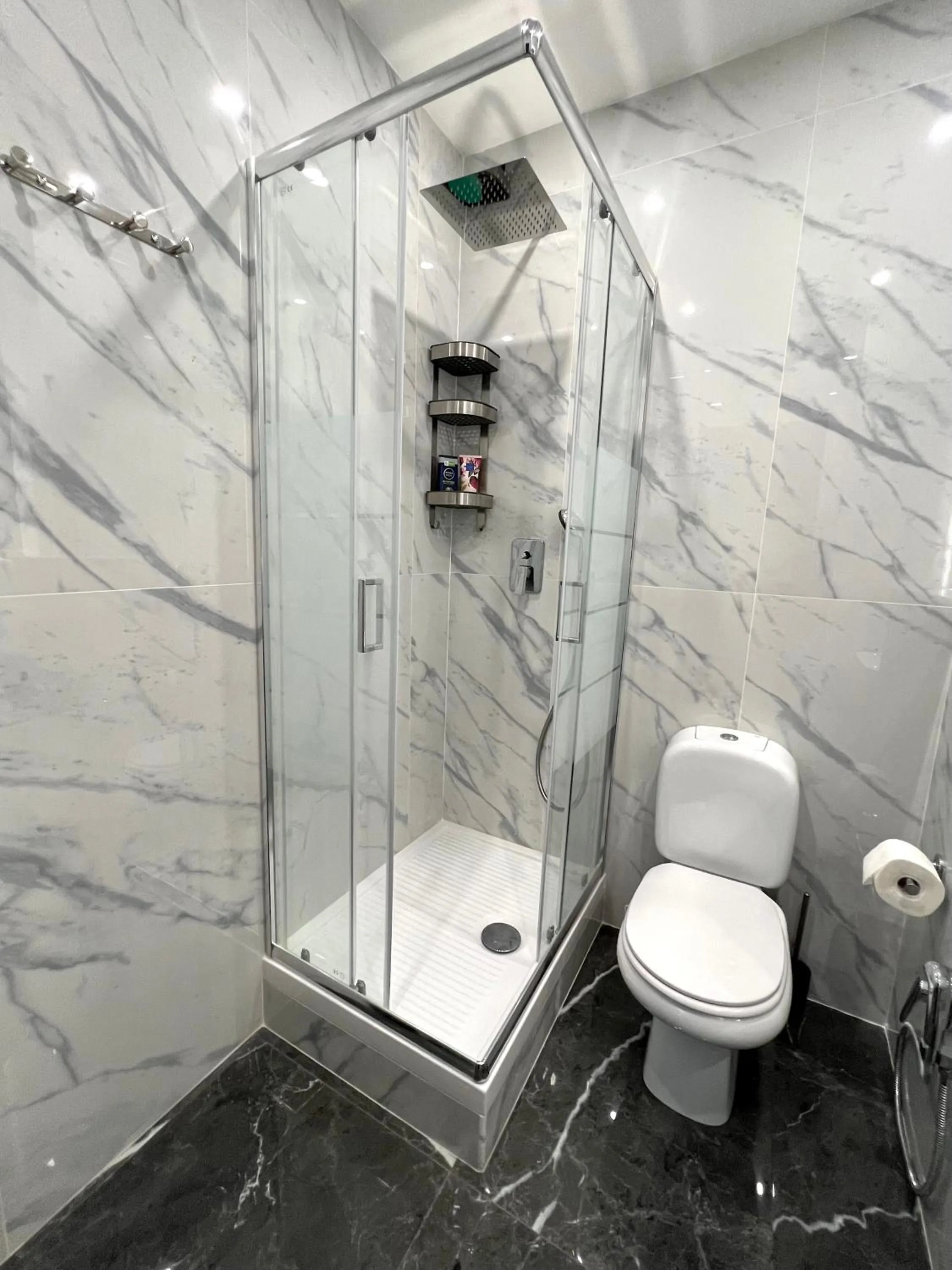 Shower in BACARDI Lungomare - Modern apartment near the sea