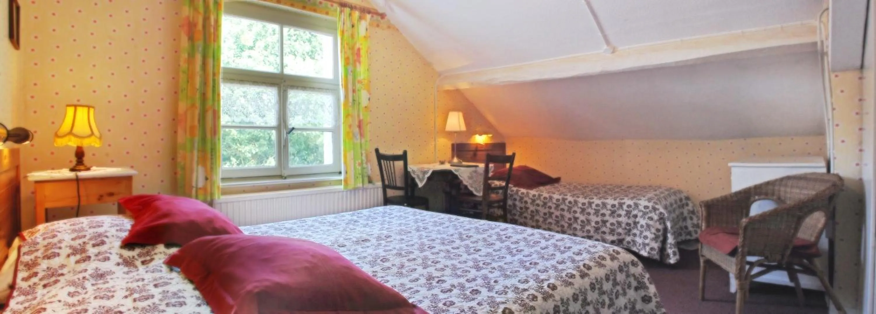 Bed in Hotel,Herberg & Appartementen de Smidse