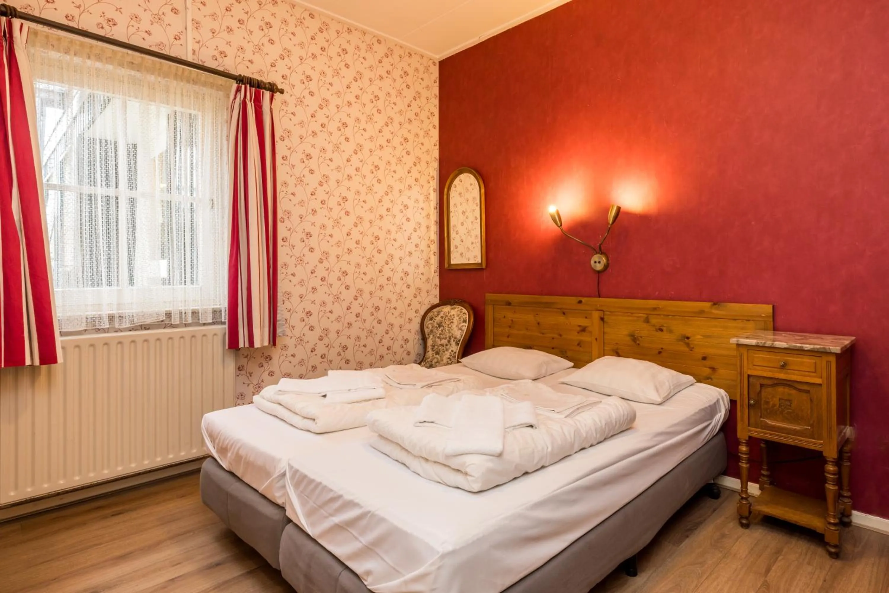 Bed in Hotel,Herberg & Appartementen de Smidse