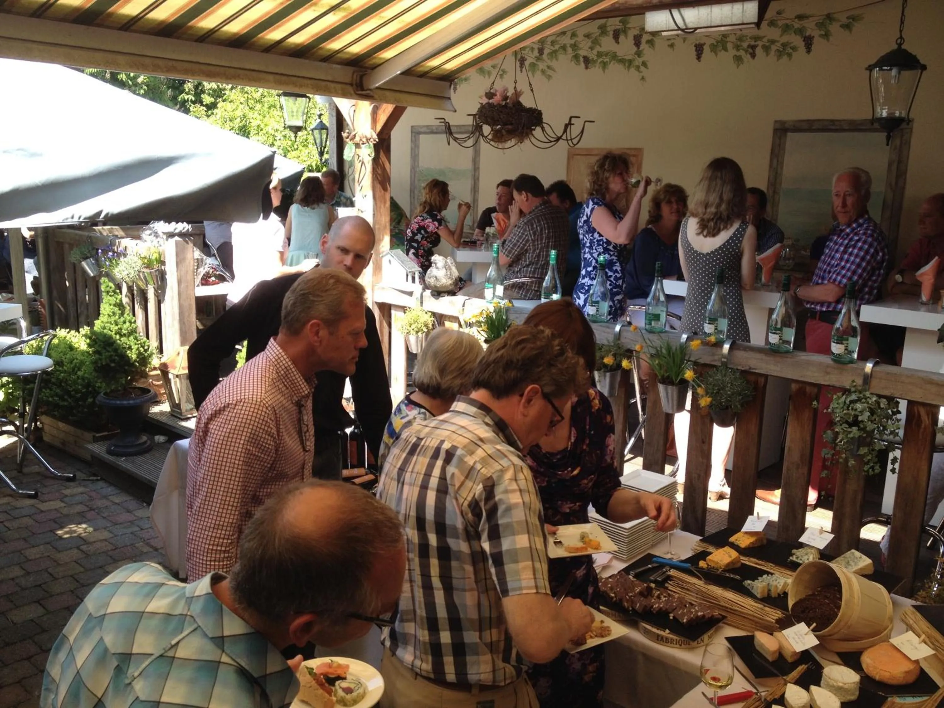 People in Bed & Breakfast De Vier Seizoenen