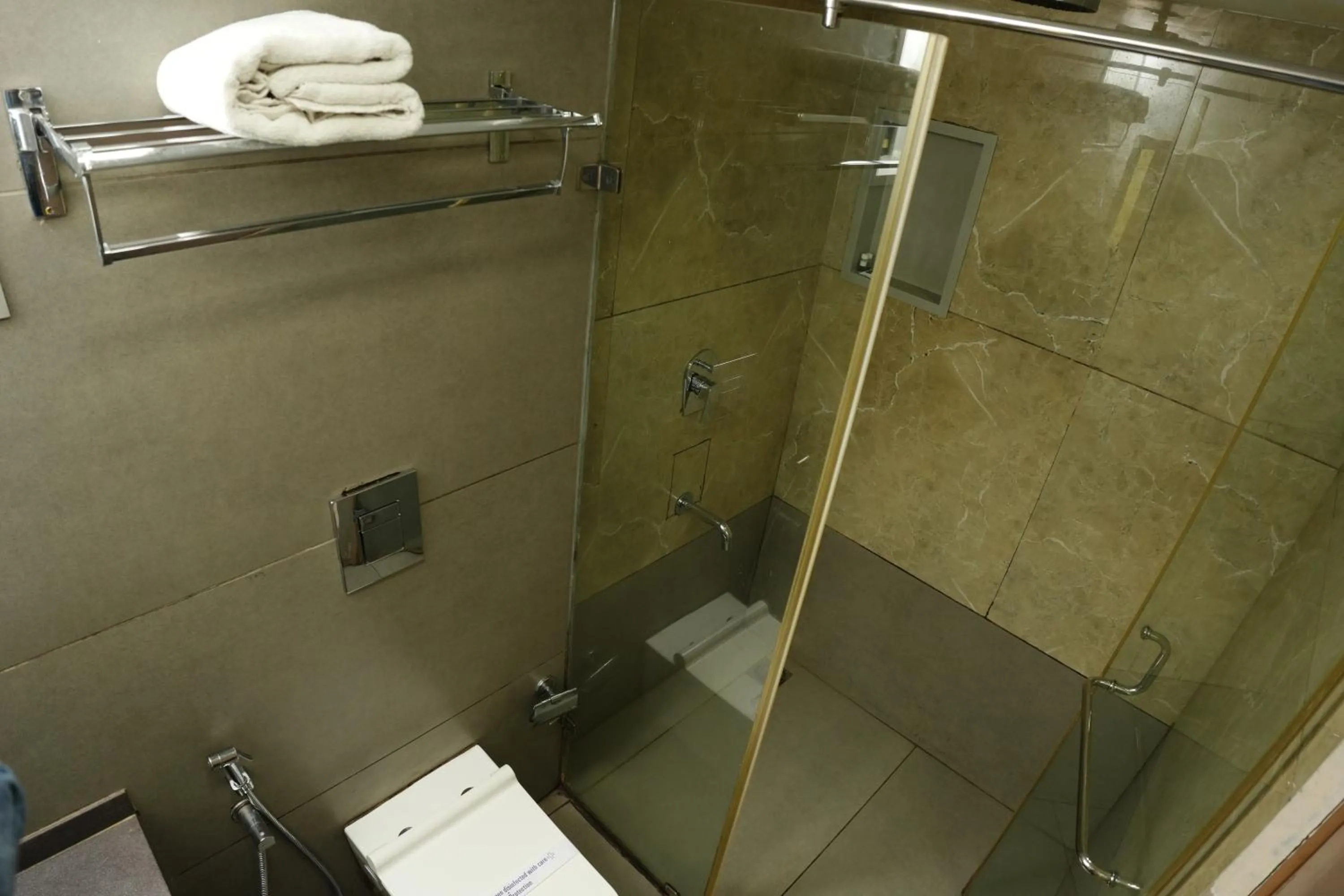 Toilet in Hotel Palmyra Grand Inn - Kochi