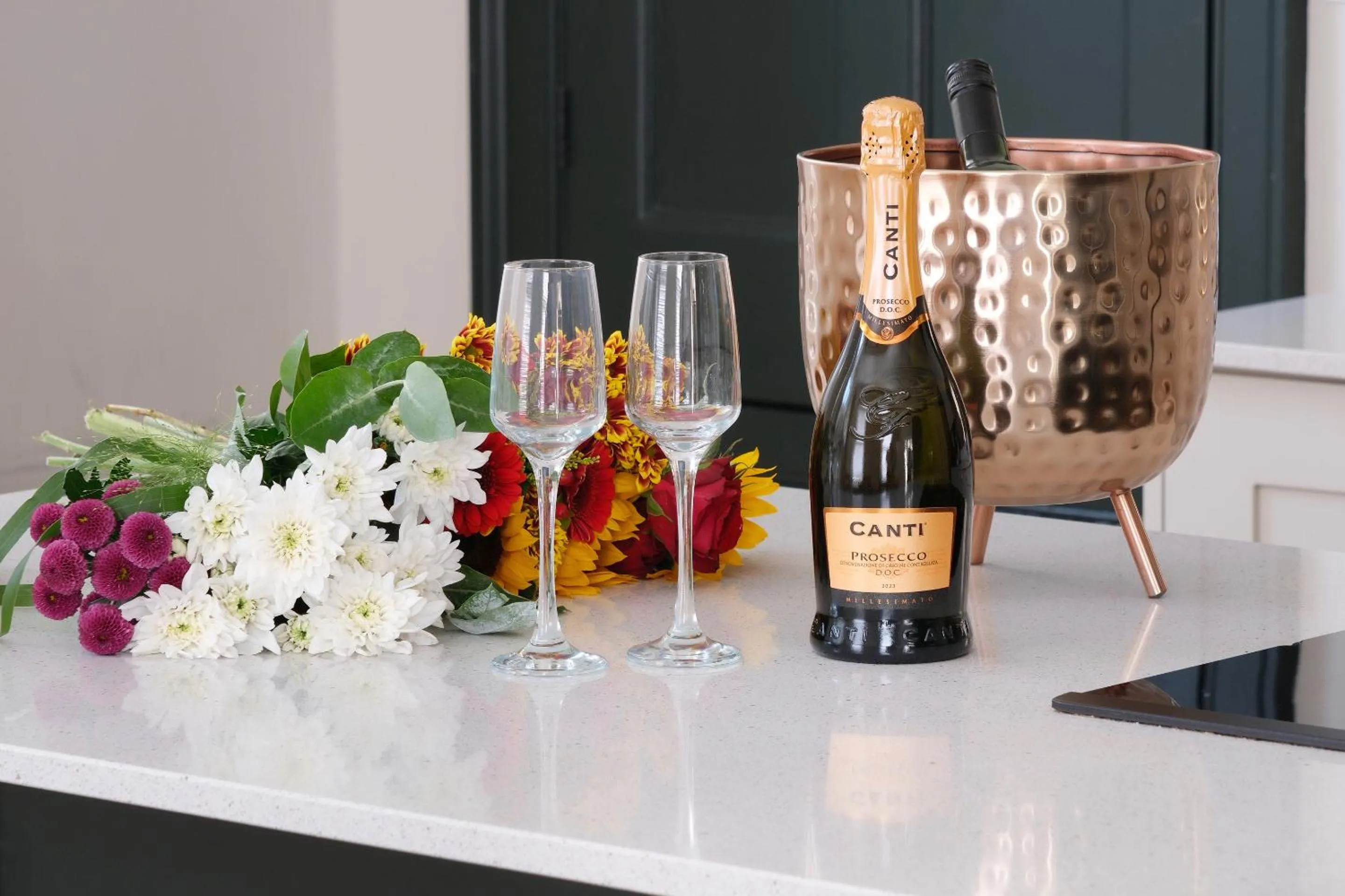 Kitchen or kitchenette in Dream Stays Bath - Barton House