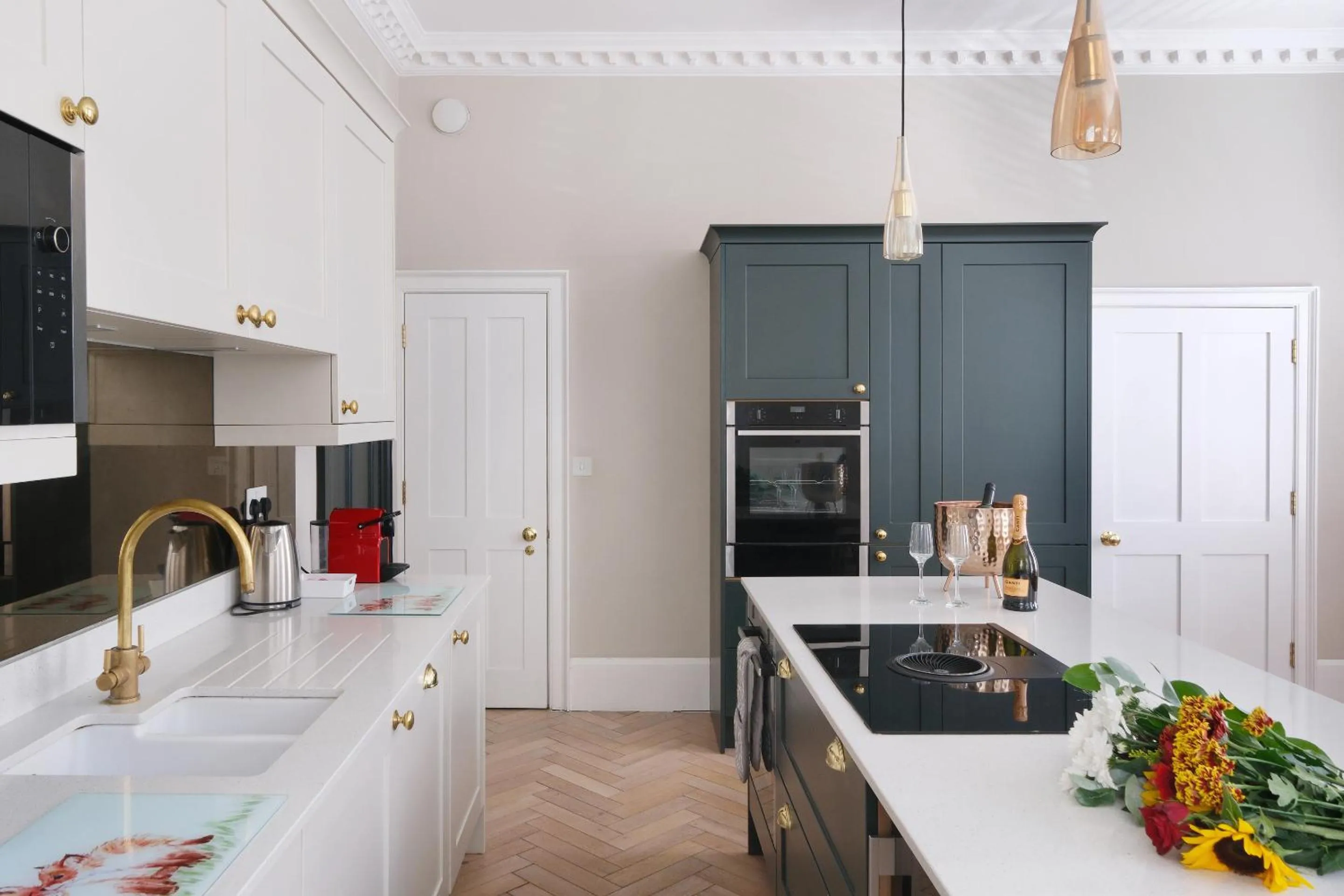 Kitchen or kitchenette in Dream Stays Bath - Barton House