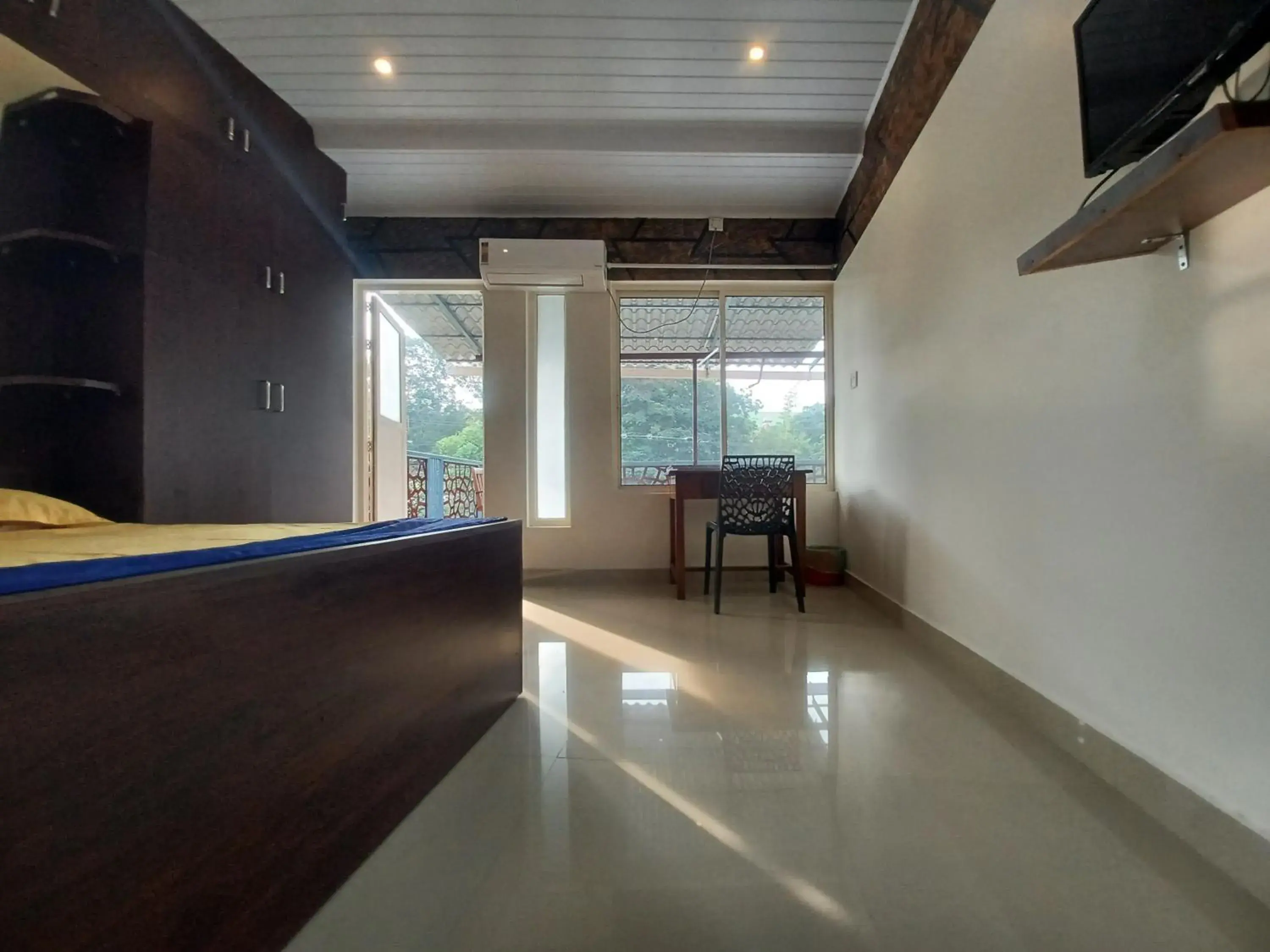 JEENA MOTEL JEENA MOTEL