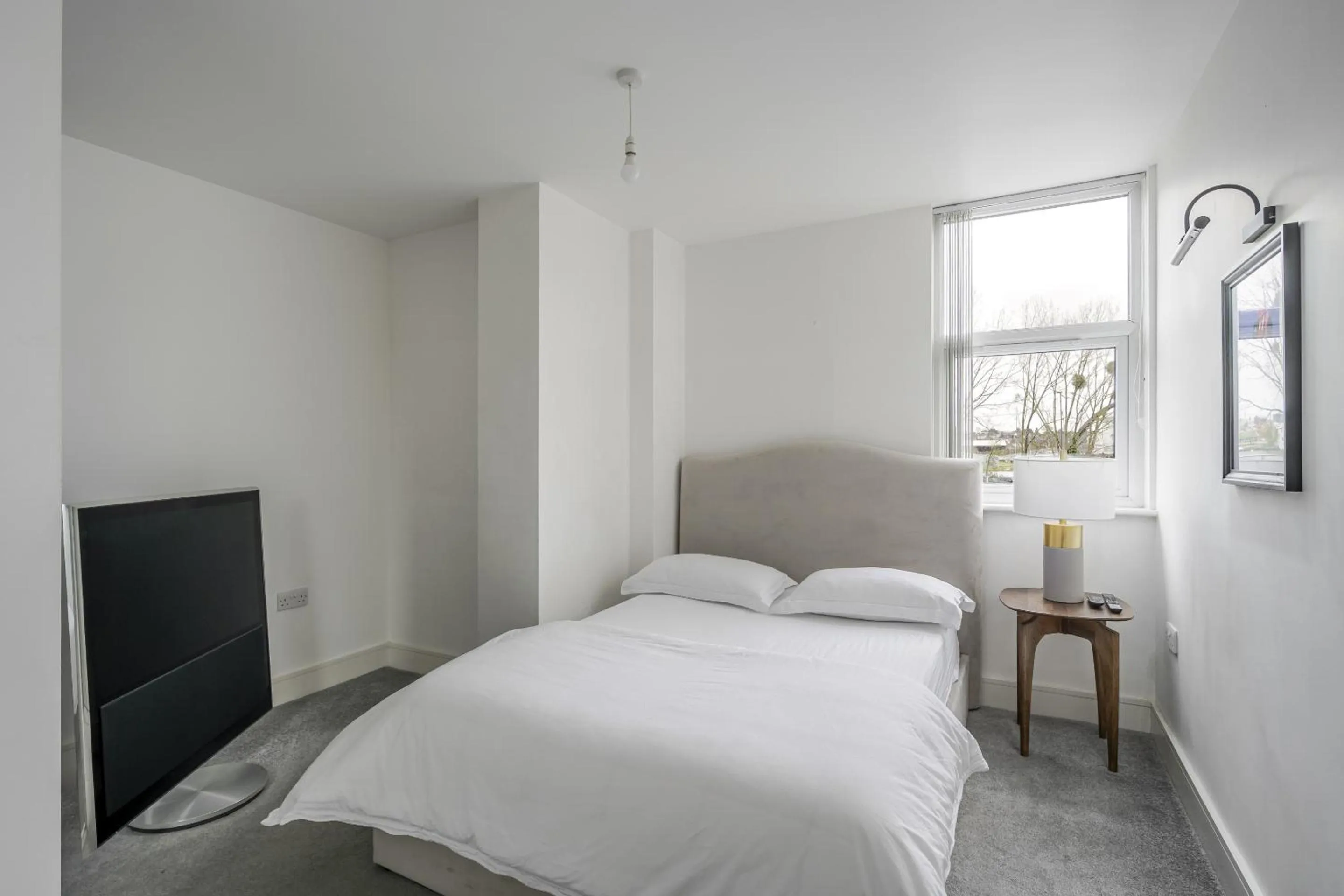 Bedroom, Bed in Luxurious 2 Bed Apartment with Free Parking, Sky Sports & Netflix, Chelmsford City