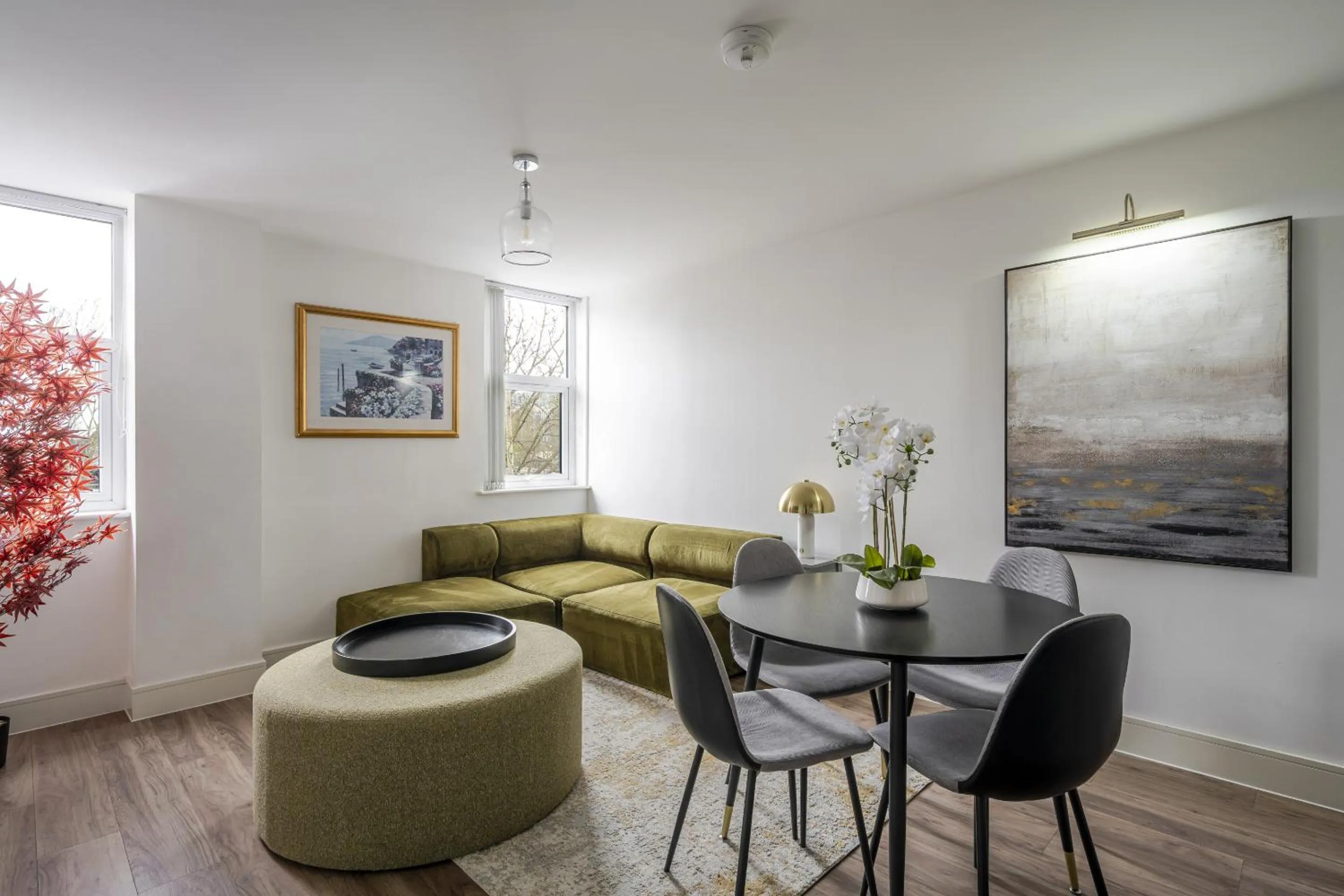 Living room in Luxurious 2 Bed Apartment with Free Parking, Sky Sports & Netflix, Chelmsford City