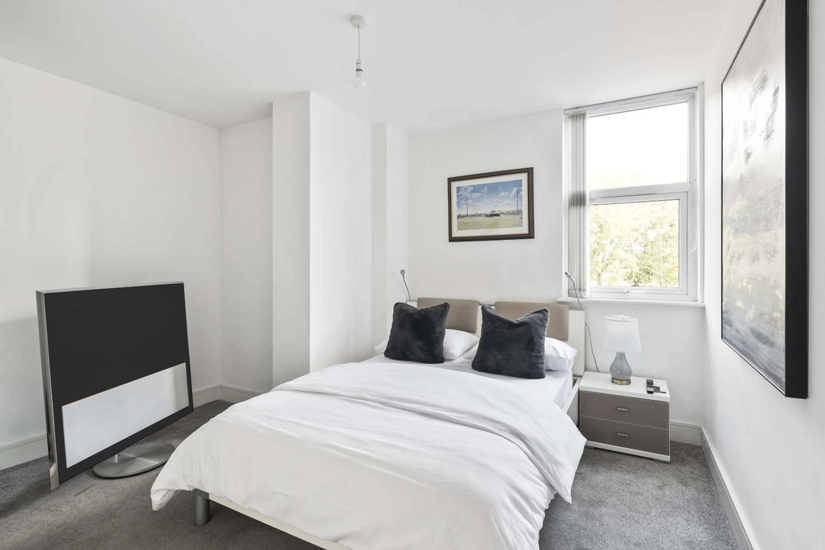 Bedroom, Bed in Luxurious 2 Bed Apartment with Free Parking, Sky Sports & Netflix, Chelmsford City