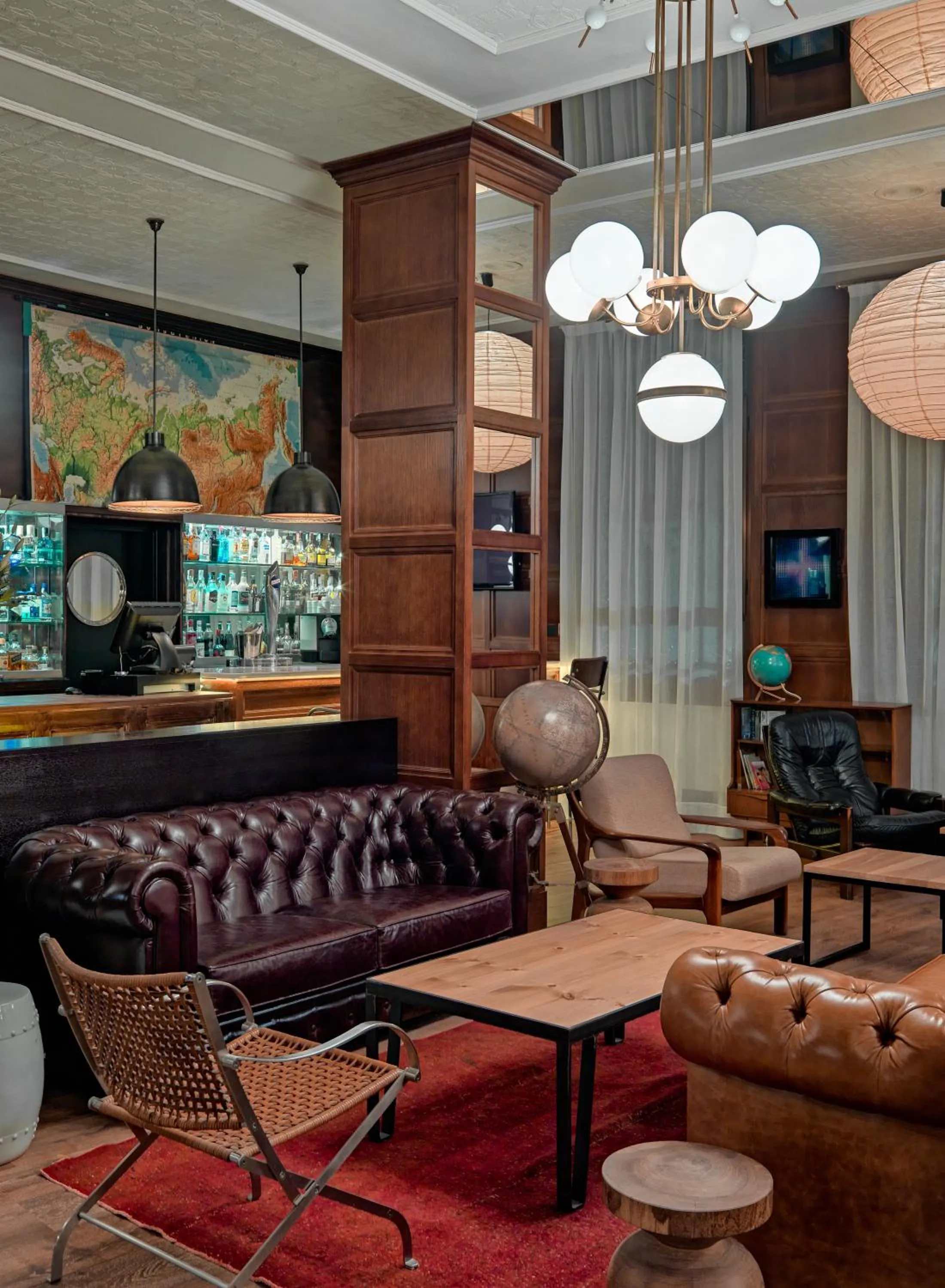 Lounge or bar in Boutique Hotel H10 Montcada