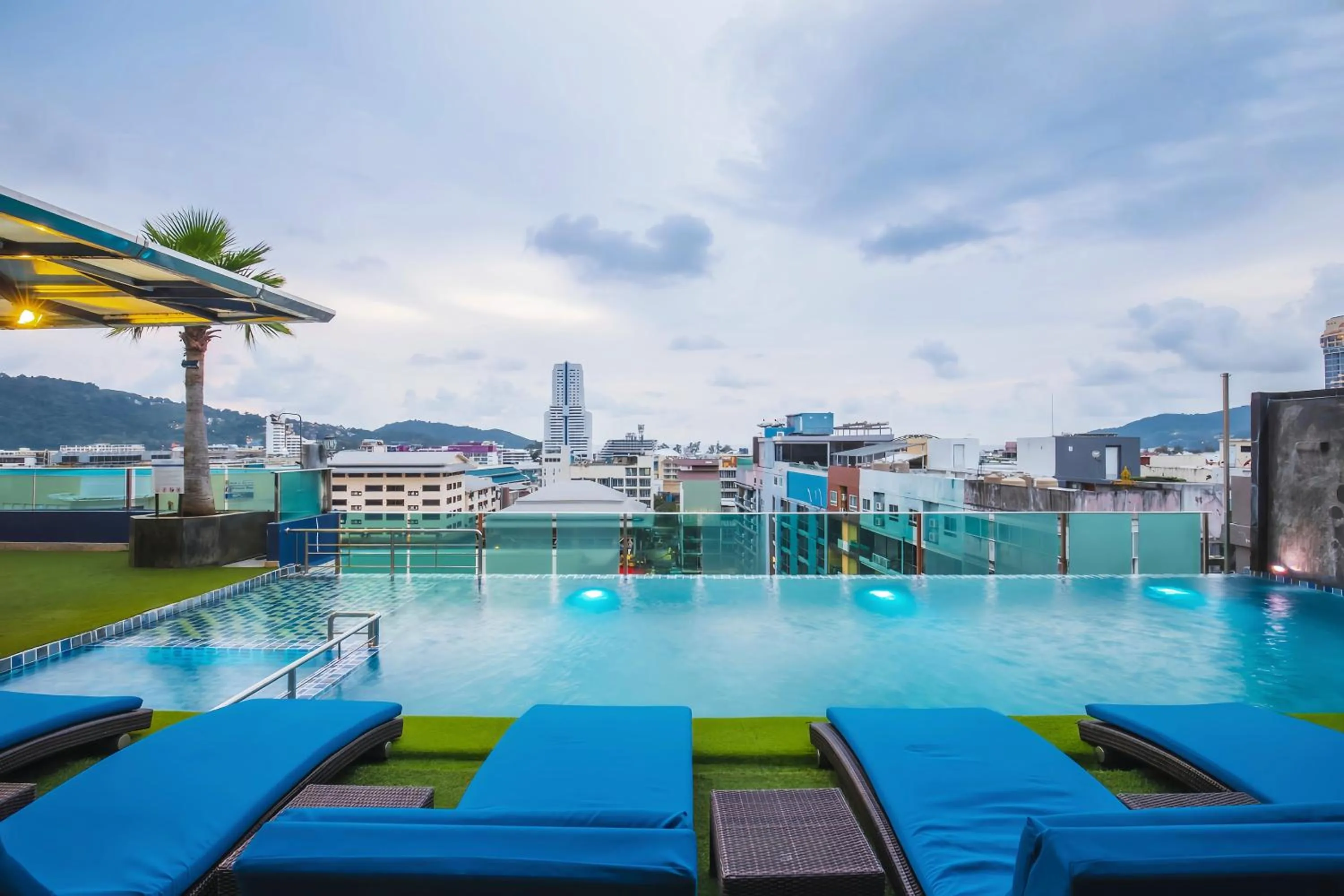 Day in Sira Grande Hotel & Spa, Patong