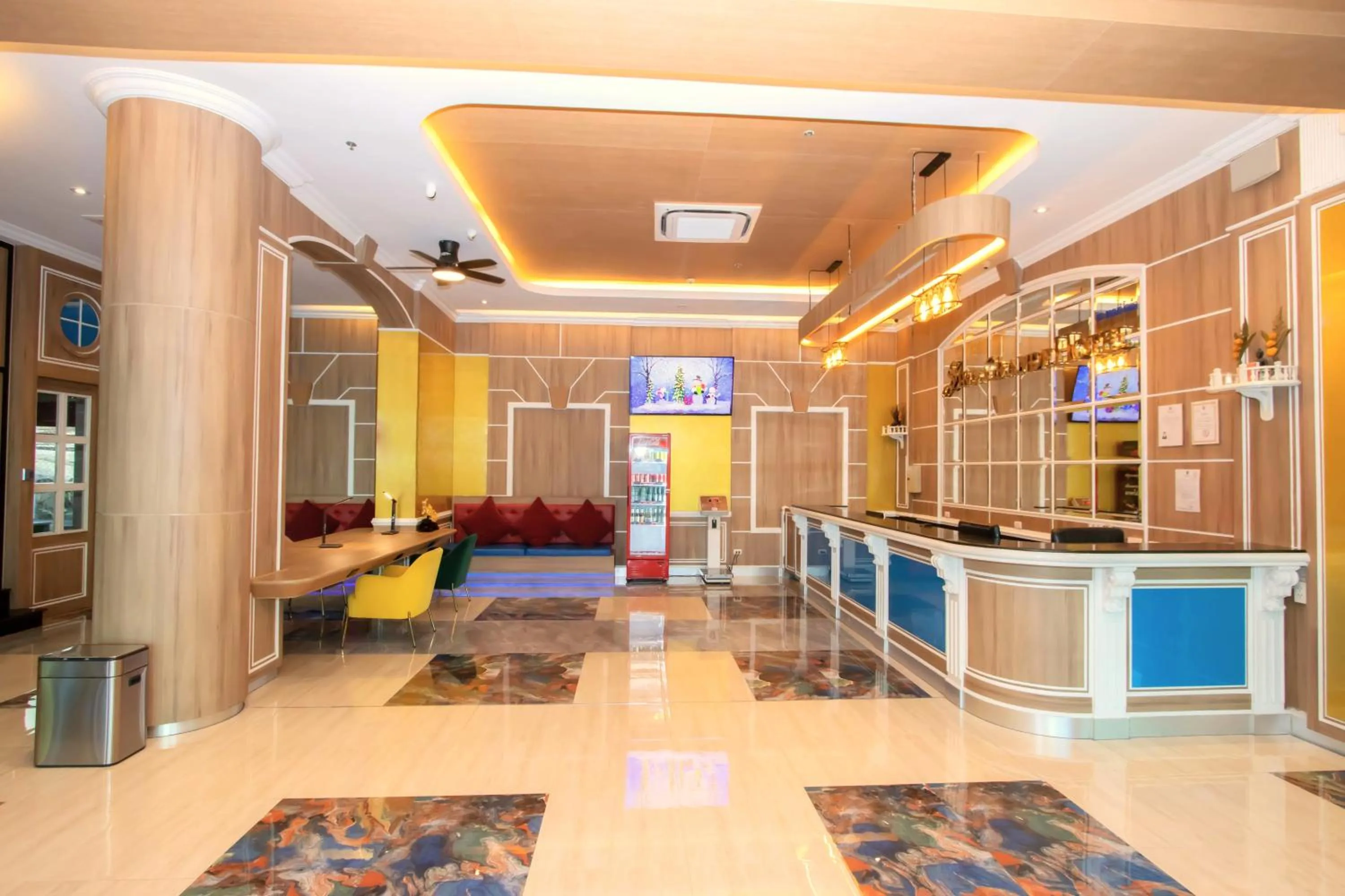 Living room in Sira Grande Hotel & Spa, Patong